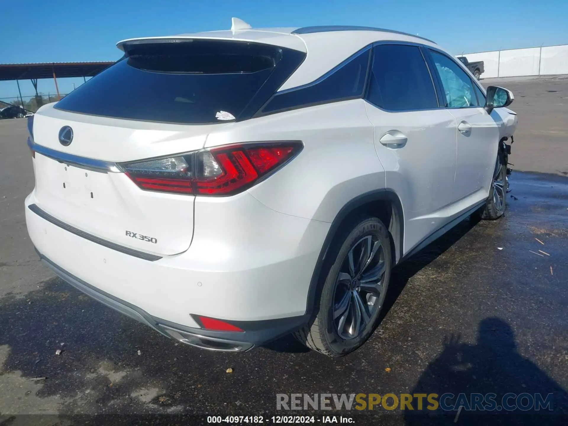 4 Photograph of a damaged car 2T2HZMAA7MC184657 LEXUS RX 350 2021