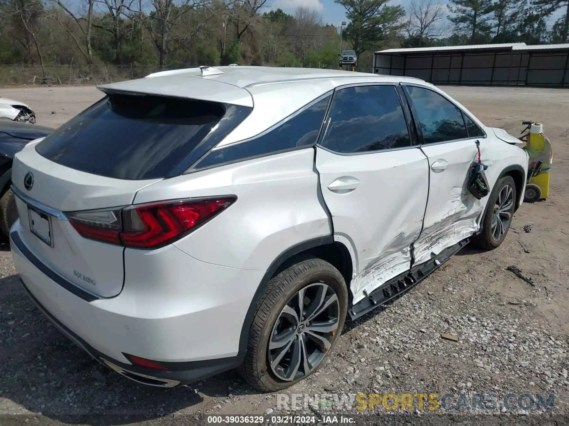 4 Photograph of a damaged car 2T2HZMAA9MC202432 LEXUS RX 350 2021