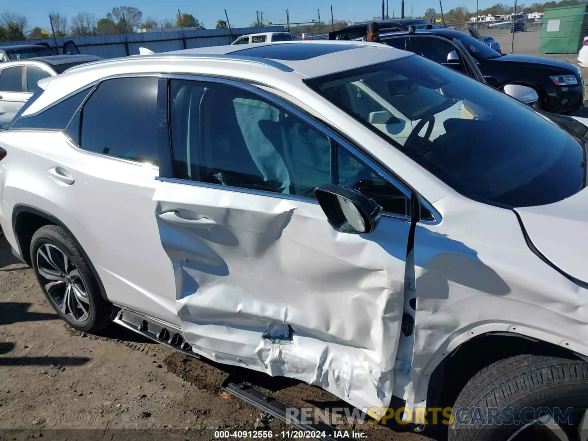 17 Photograph of a damaged car 2T2HZMDA1MC290596 LEXUS RX 350 2021