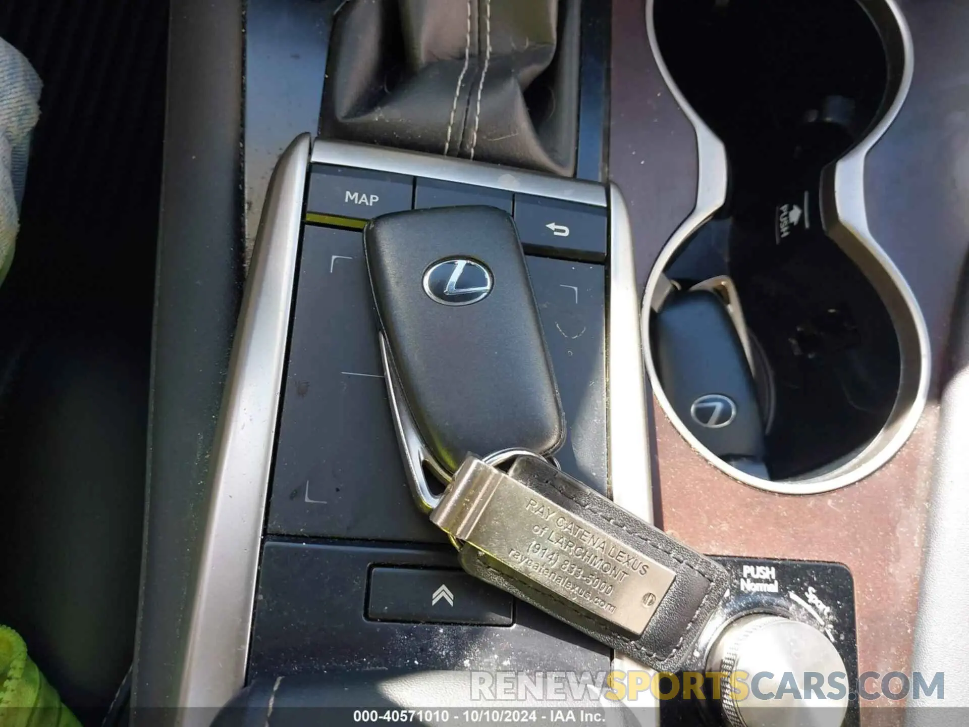 11 Photograph of a damaged car 2T2HZMDA5MC290682 LEXUS RX 350 2021