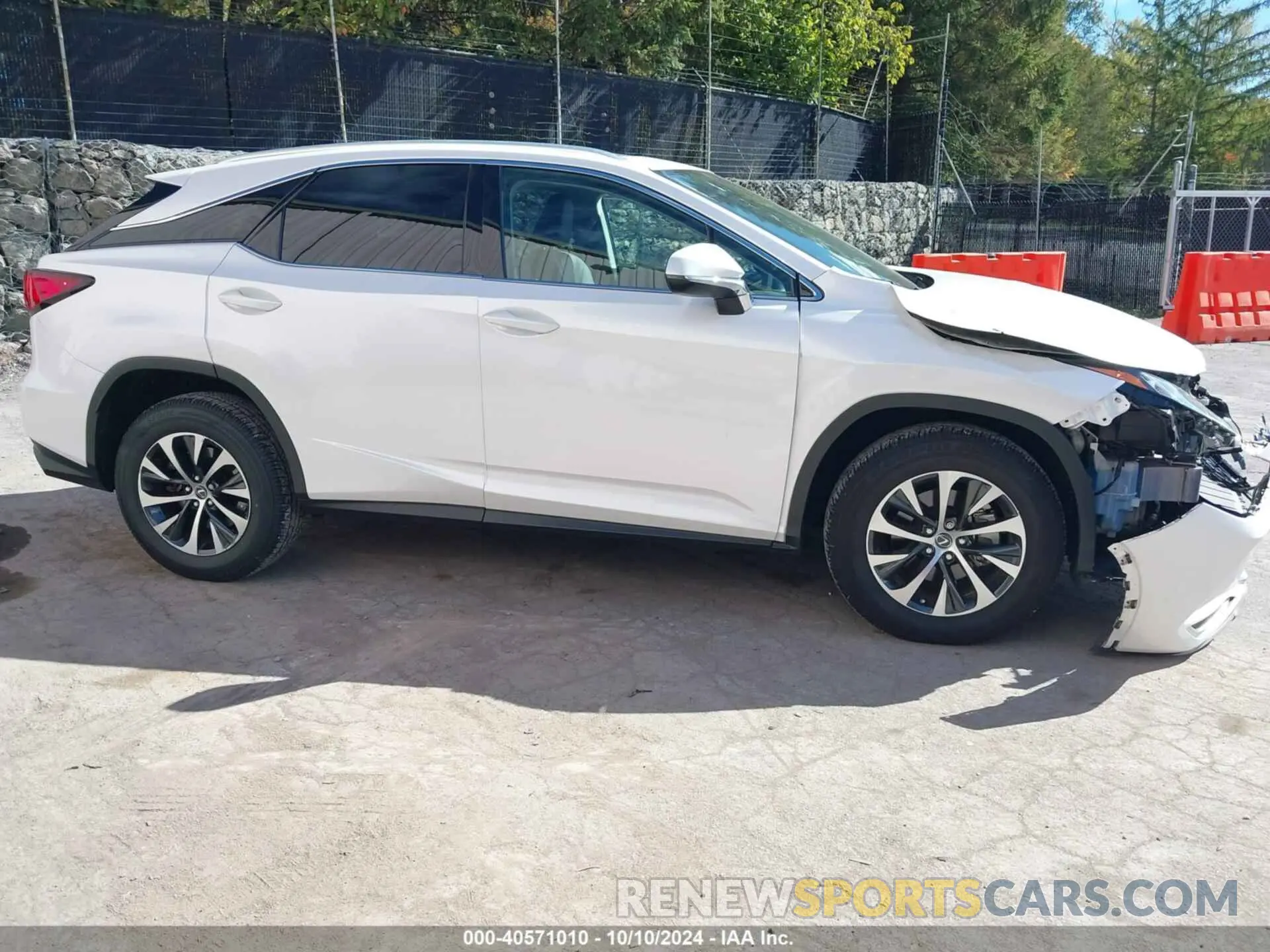 13 Photograph of a damaged car 2T2HZMDA5MC290682 LEXUS RX 350 2021