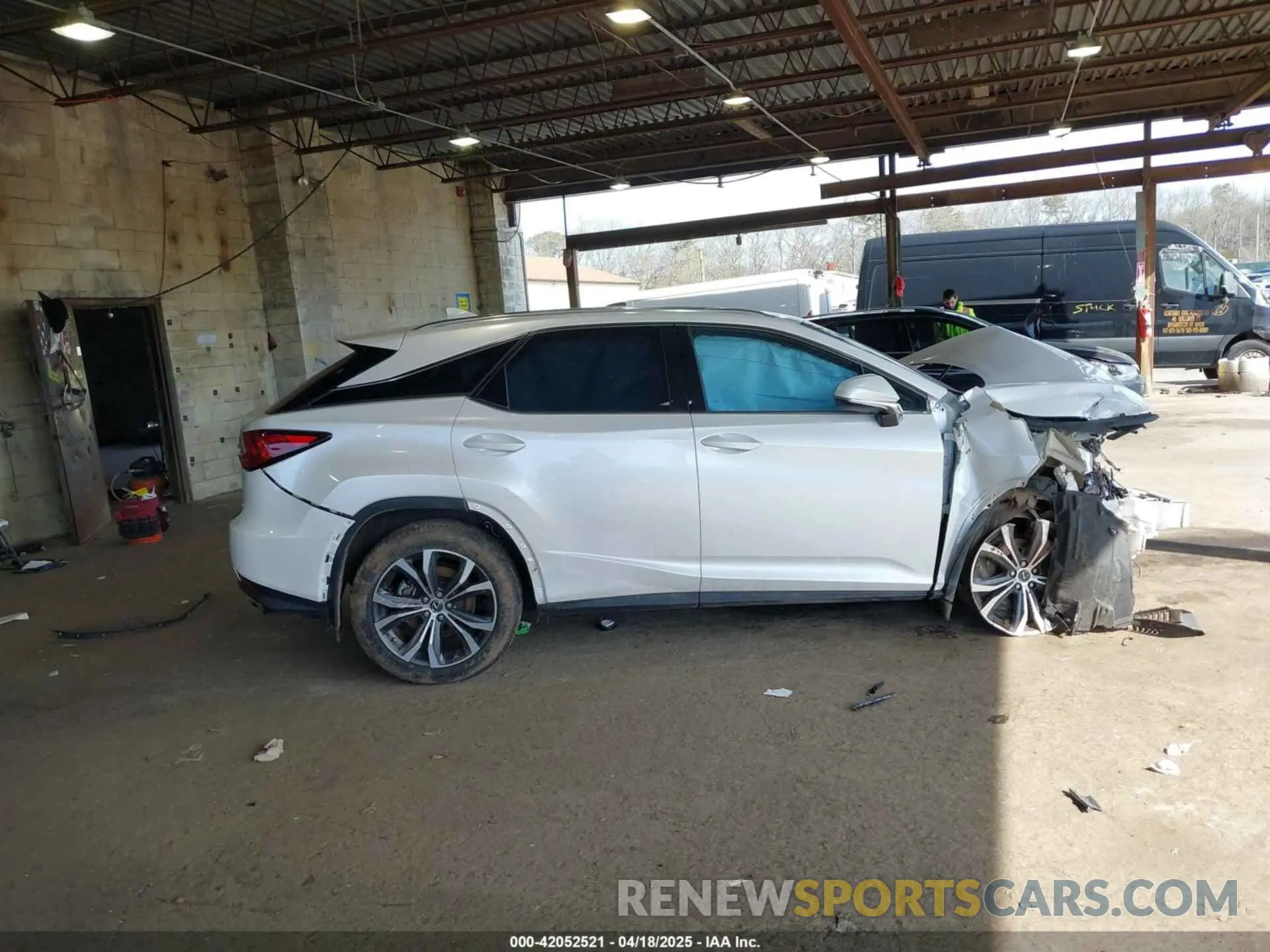 14 Photograph of a damaged car 2T2HZMDA9MC305457 LEXUS RX 350 2021