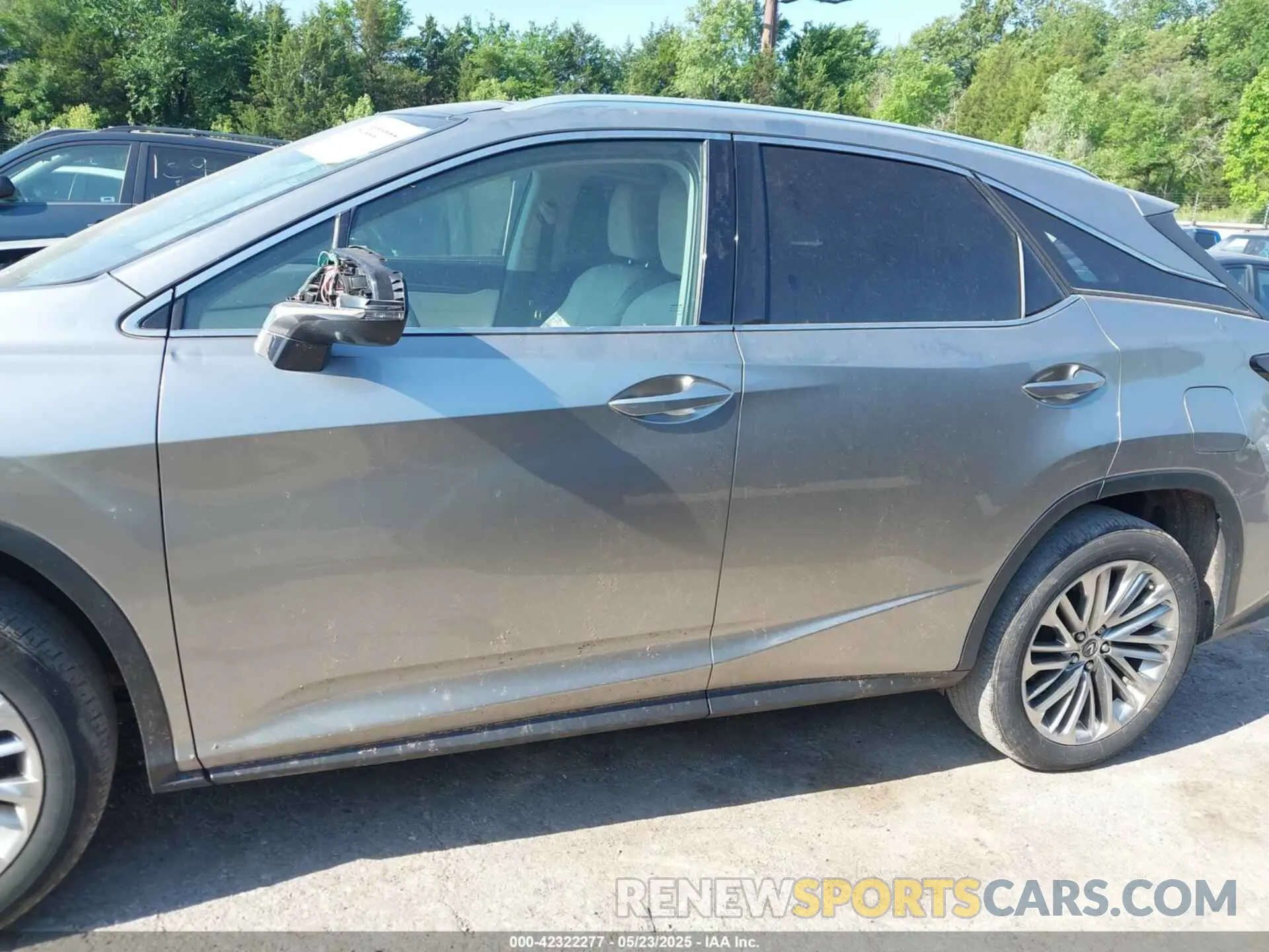 14 Photograph of a damaged car 2T2JZMDA7MC276199 LEXUS RX 350 2021