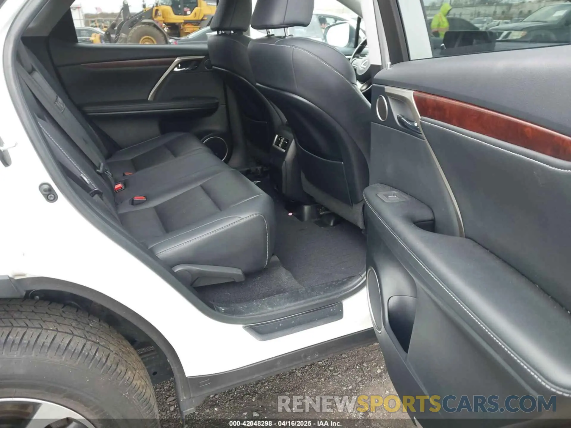 8 Photograph of a damaged car JTJHZMDA7M2051246 LEXUS RX 350 2021