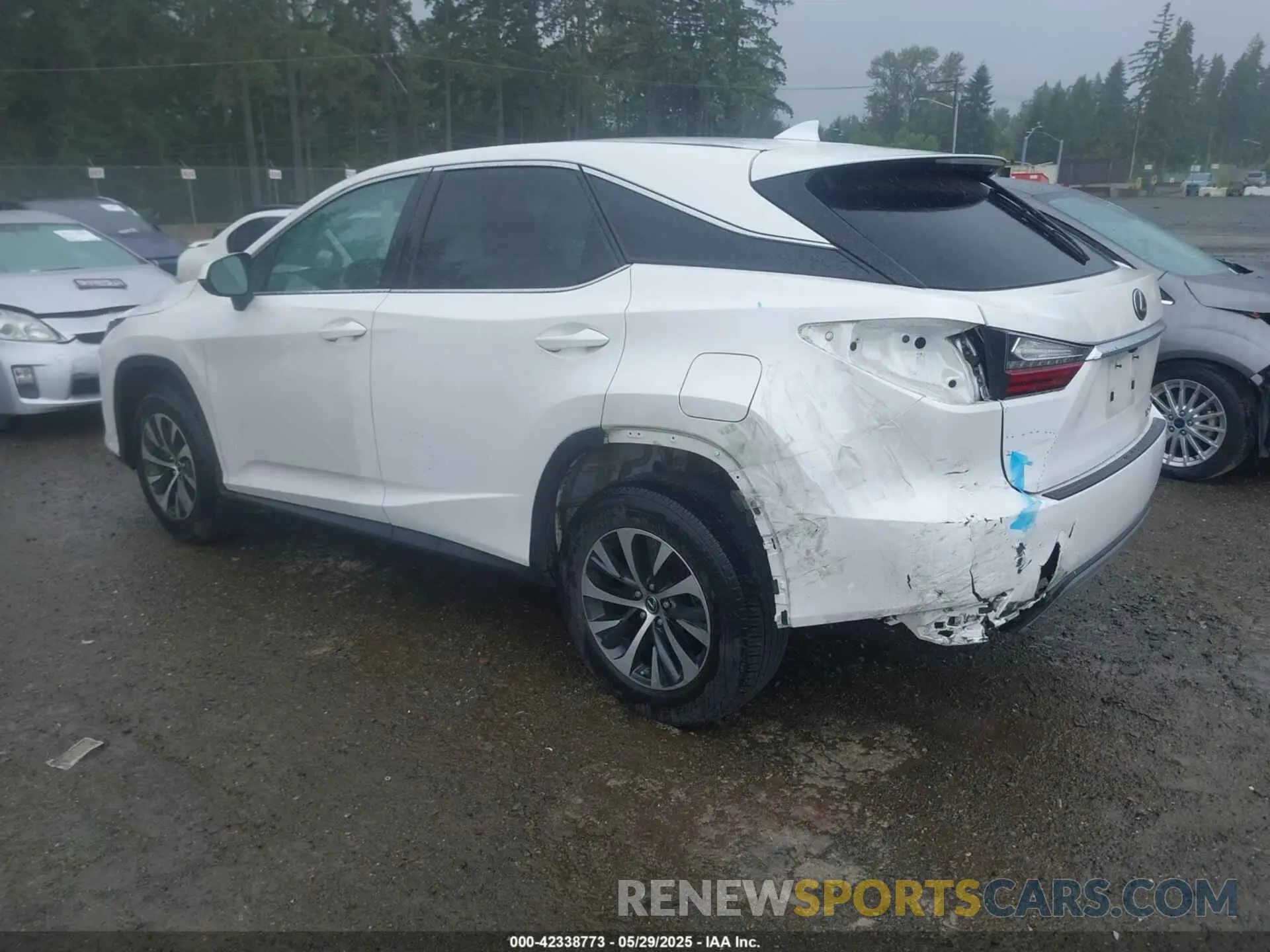 3 Photograph of a damaged car 2T2AZMDA4NC338692 LEXUS RX 350 2022