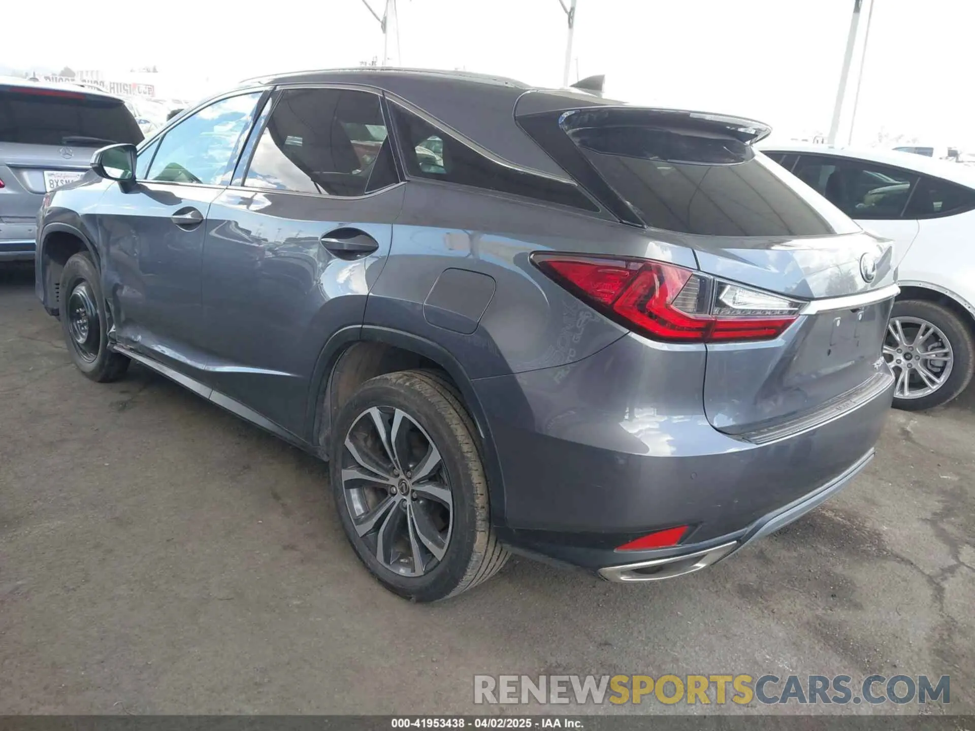 3 Photograph of a damaged car 2T2HZMAA1NC225639 LEXUS RX 350 2022