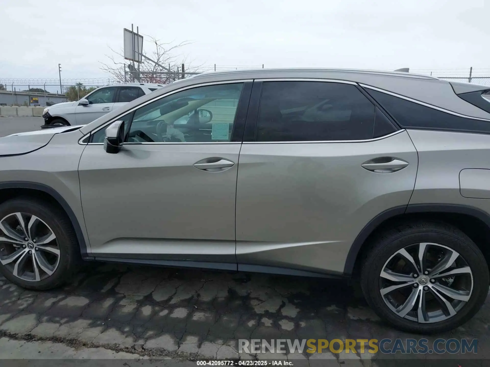 14 Photograph of a damaged car 2T2HZMAA1NC241789 LEXUS RX 350 2022