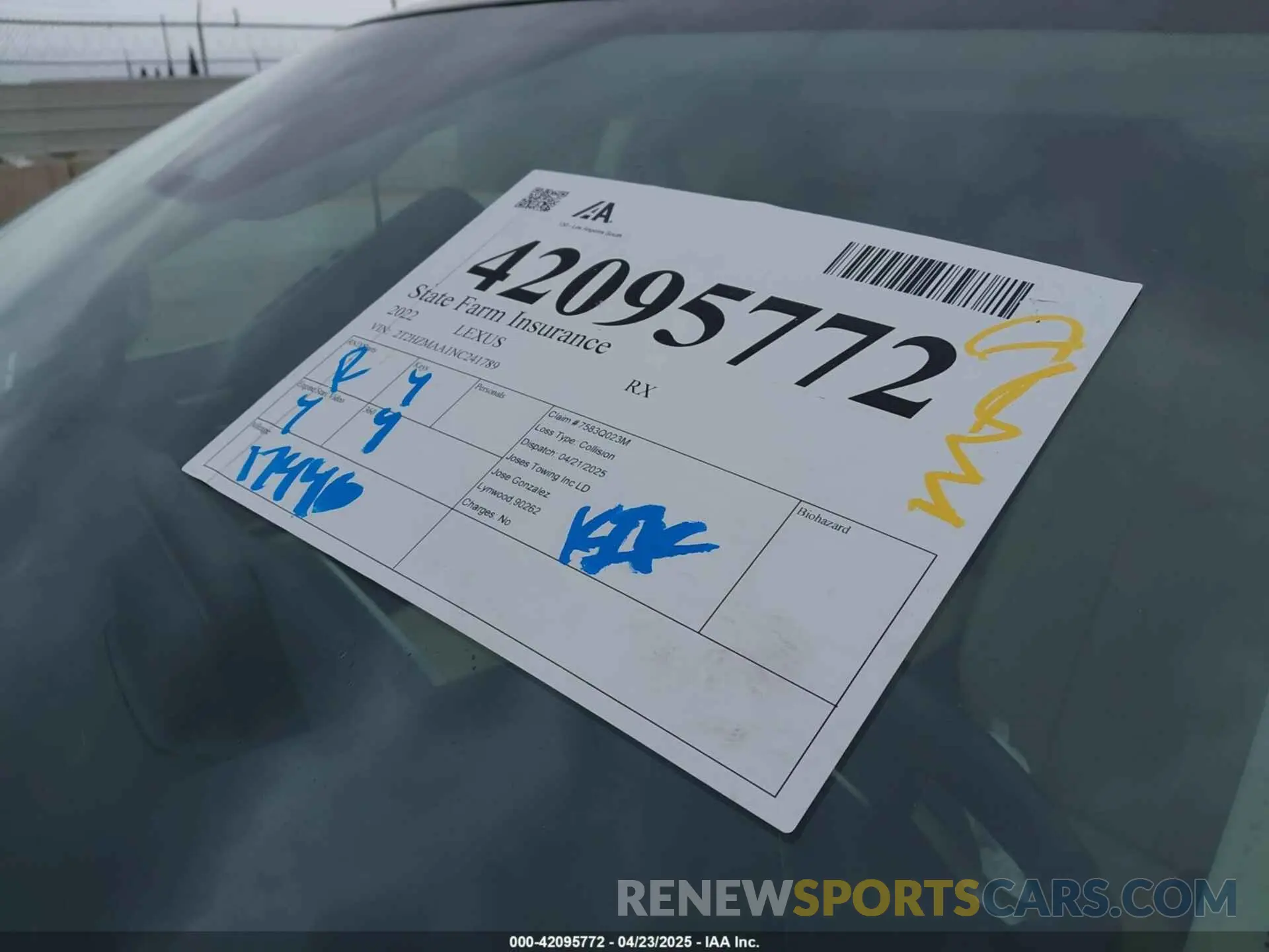 17 Photograph of a damaged car 2T2HZMAA1NC241789 LEXUS RX 350 2022