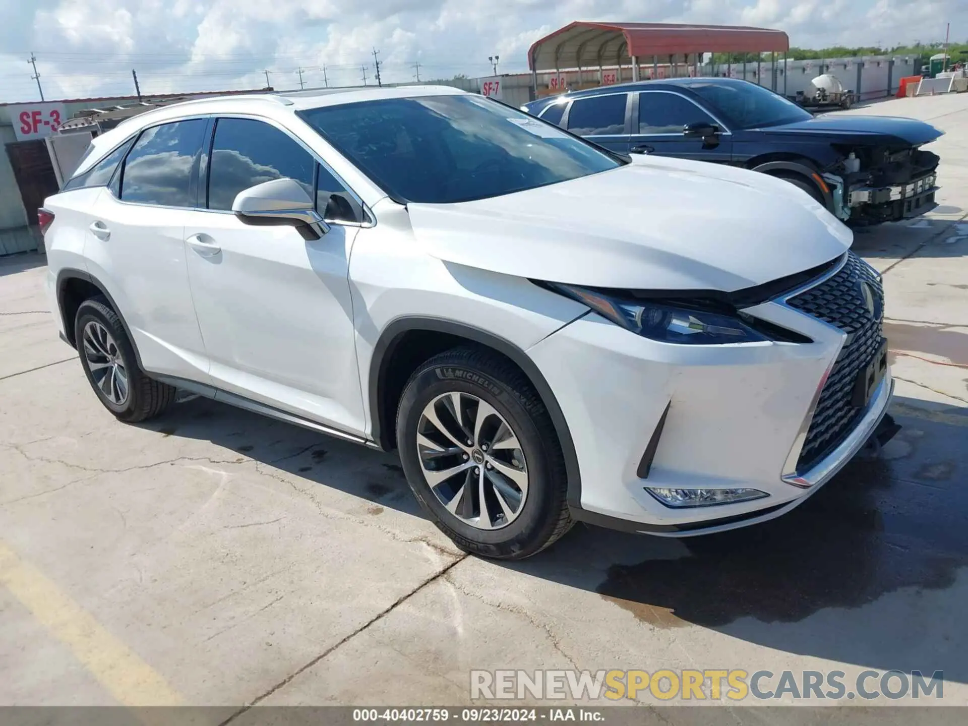1 Photograph of a damaged car 2T2HZMAA2NC237881 LEXUS RX 350 2022