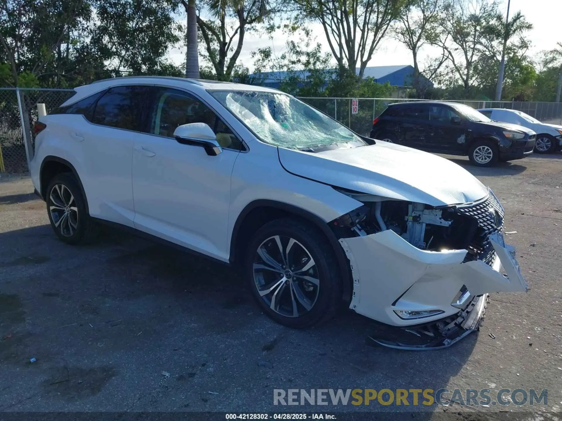 1 Photograph of a damaged car 2T2HZMAA2NC241719 LEXUS RX 350 2022