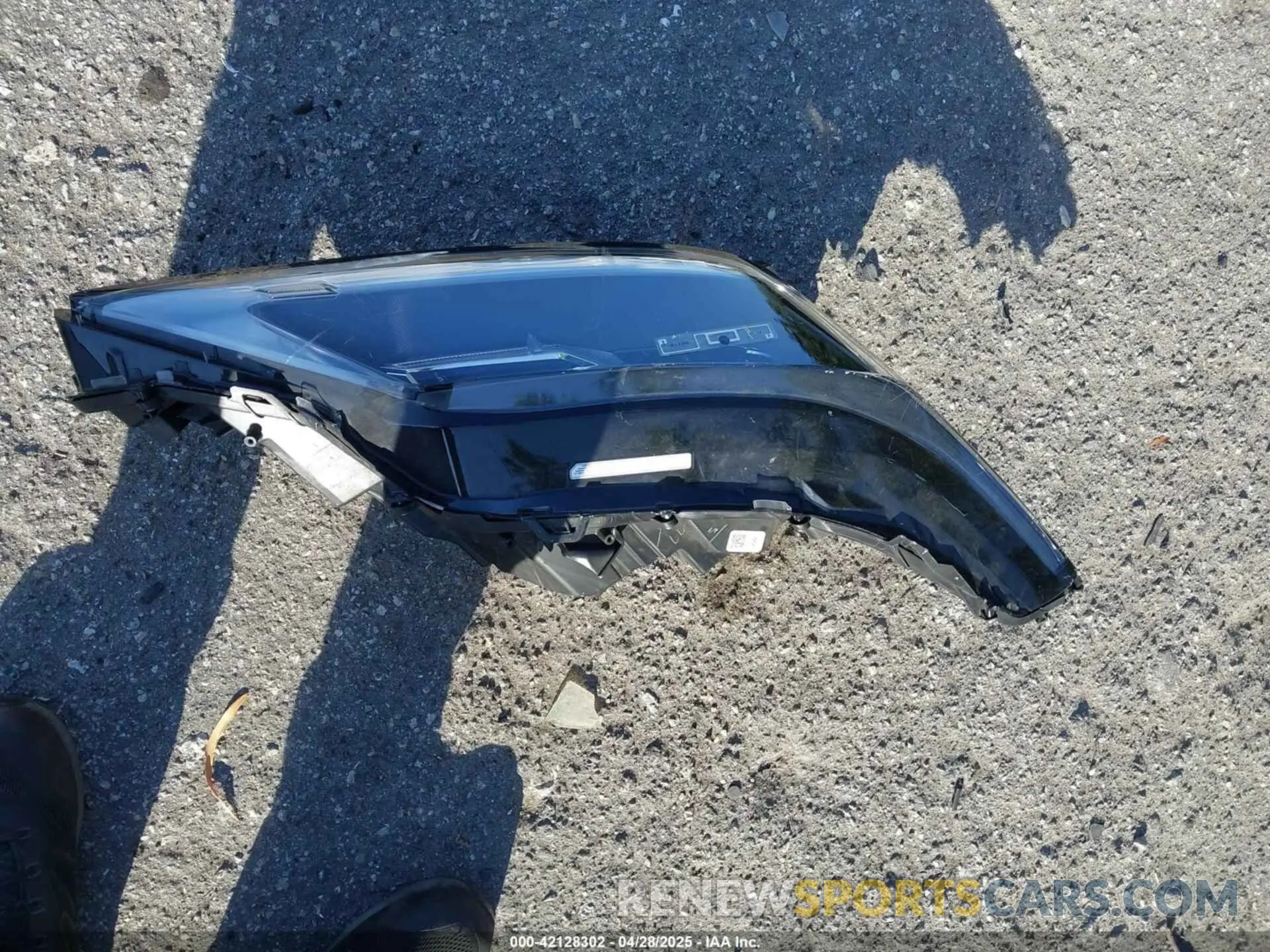 12 Photograph of a damaged car 2T2HZMAA2NC241719 LEXUS RX 350 2022