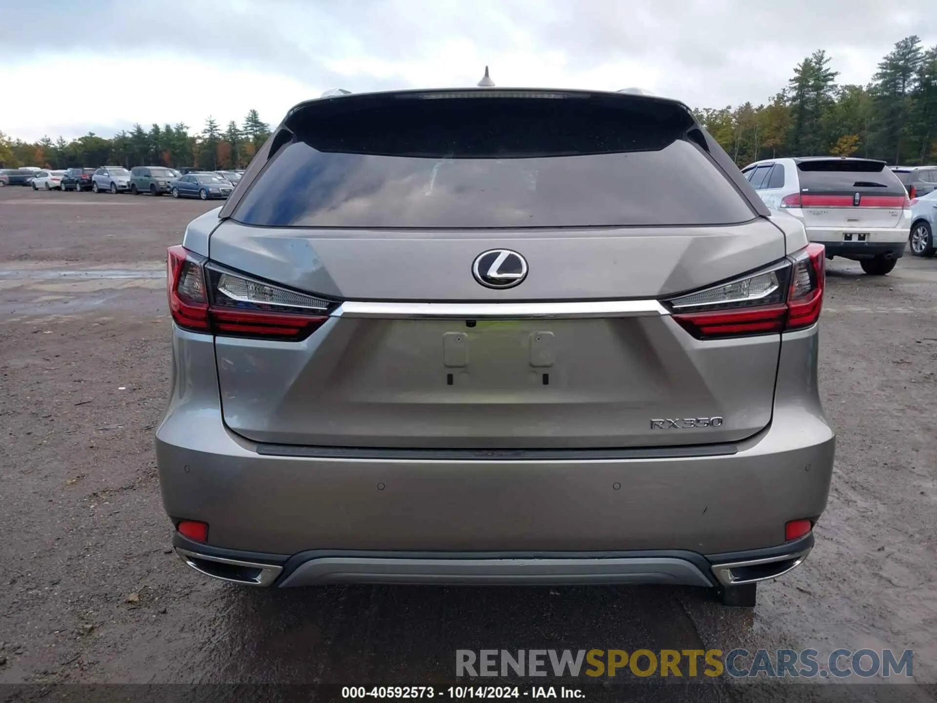 17 Photograph of a damaged car 2T2HZMAA9NC229308 LEXUS RX 350 2022