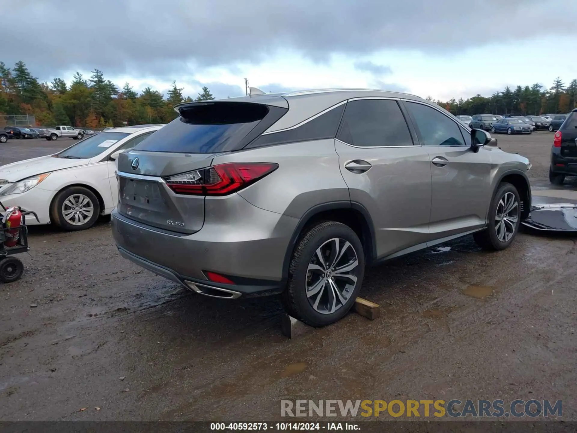 4 Photograph of a damaged car 2T2HZMAA9NC229308 LEXUS RX 350 2022