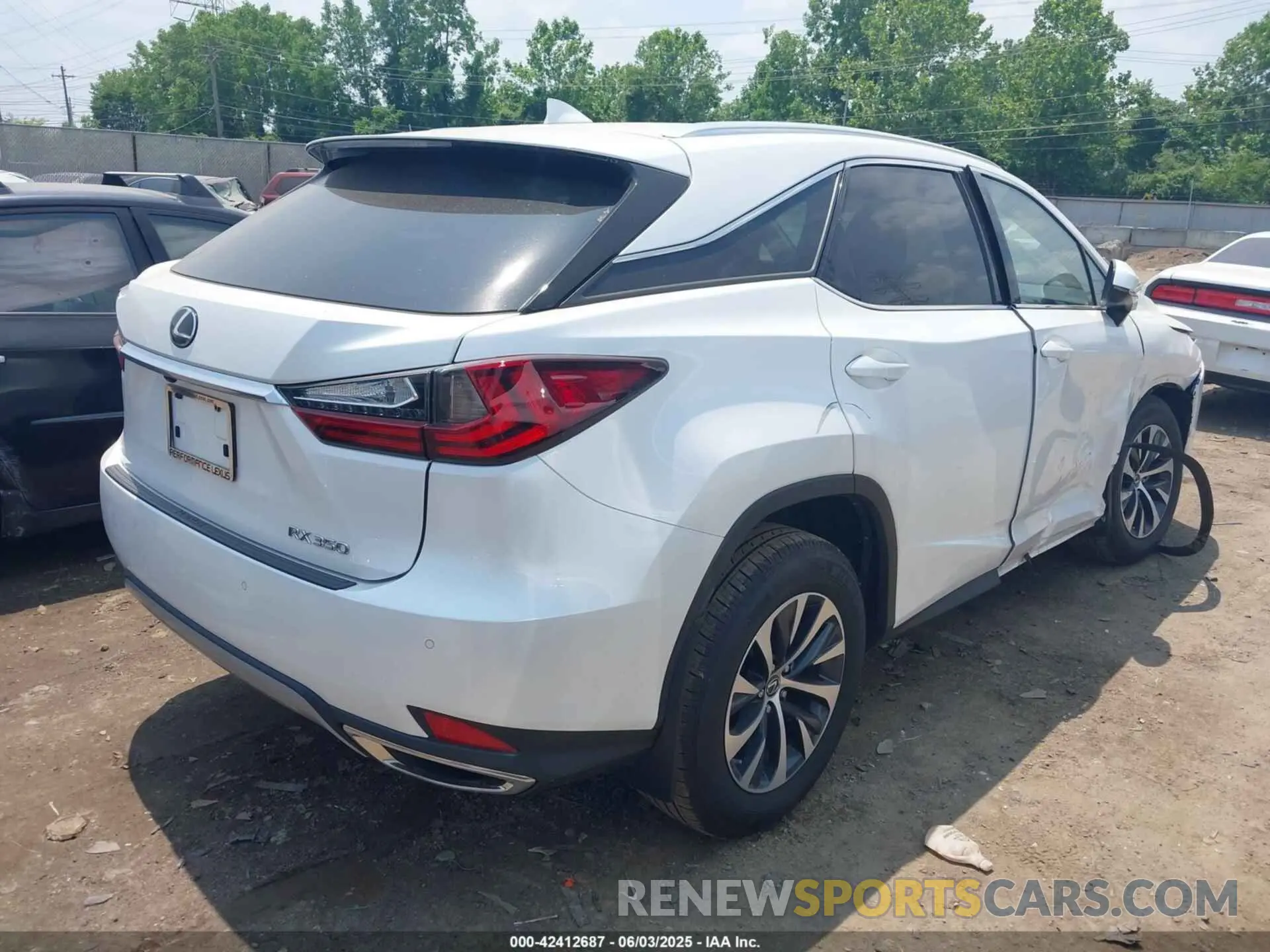 4 Photograph of a damaged car 2T2HZMDA5NC352244 LEXUS RX 350 2022