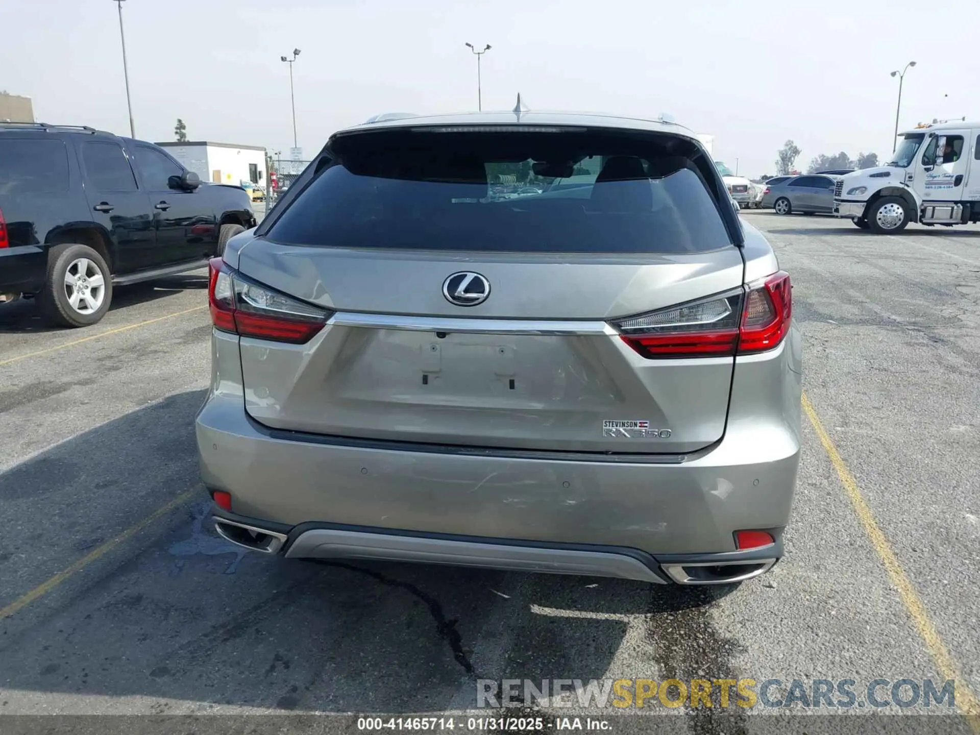 16 Photograph of a damaged car 2T2HZMDA6NC349806 LEXUS RX 350 2022