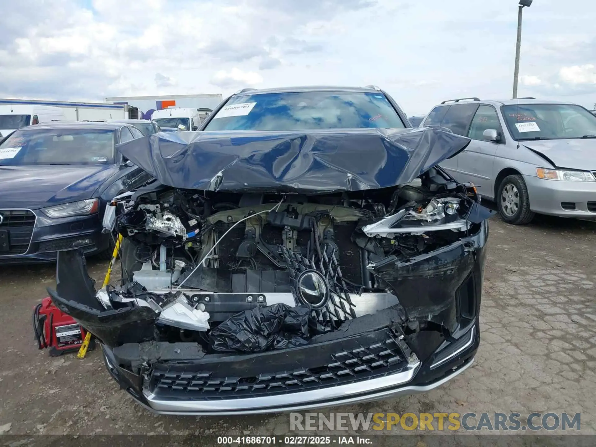 6 Photograph of a damaged car 2T2HZMDA8NC328150 LEXUS RX 350 2022