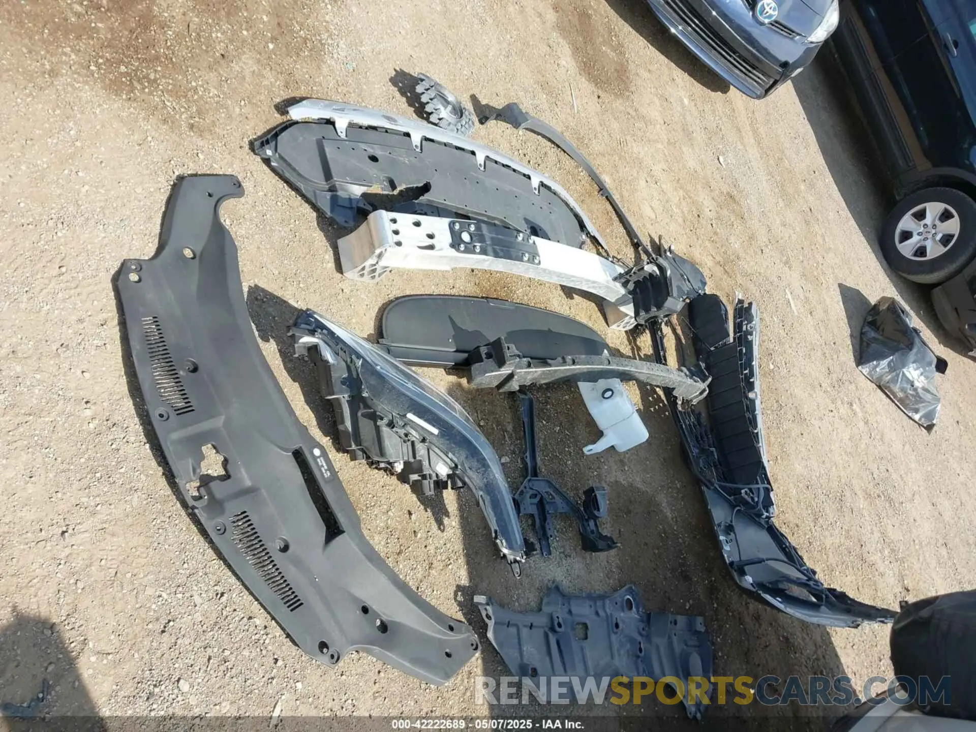 12 Photograph of a damaged car 2T2HZMDA8NC356417 LEXUS RX 350 2022