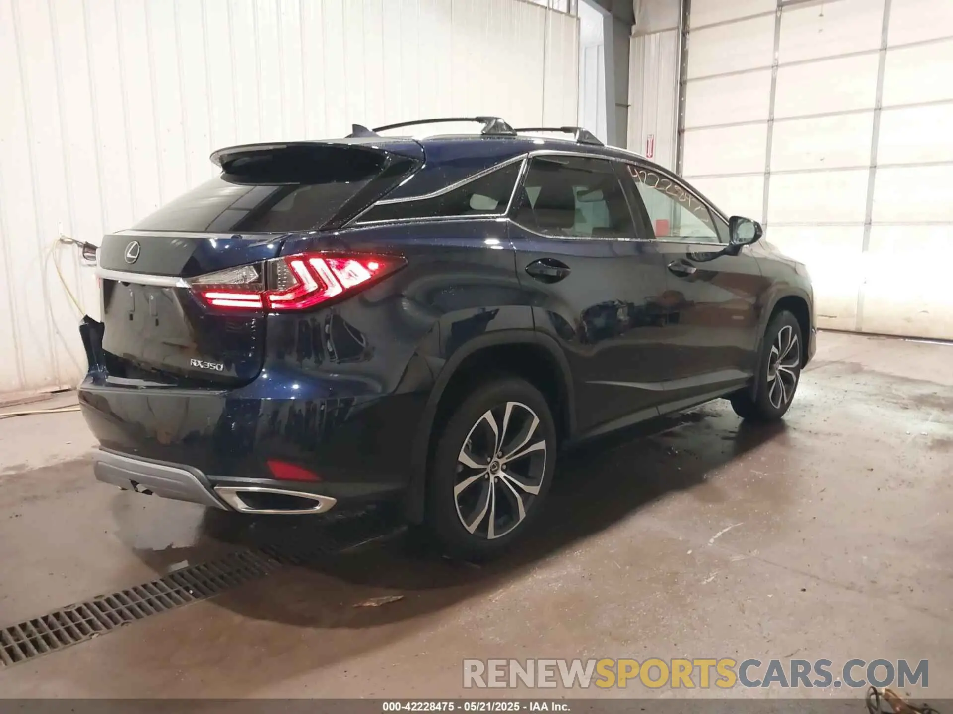 4 Photograph of a damaged car 2T2HZMDA8NC358264 LEXUS RX 350 2022