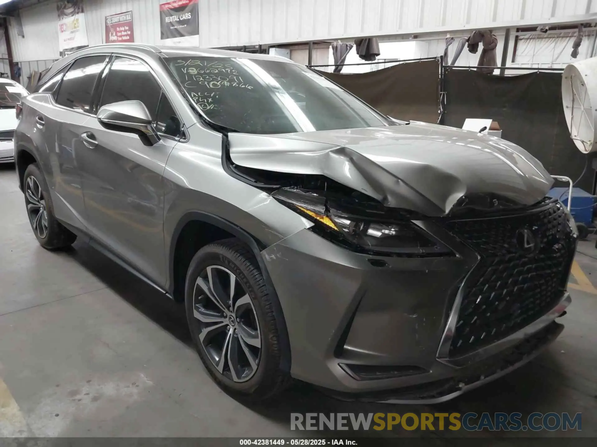 1 Photograph of a damaged car 2T2HZMDA9NC366292 LEXUS RX 350 2022