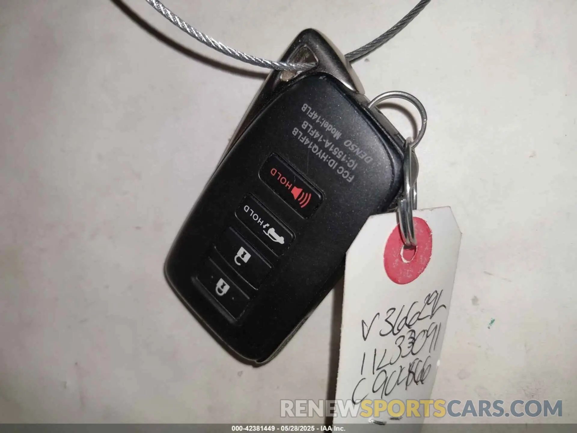 11 Photograph of a damaged car 2T2HZMDA9NC366292 LEXUS RX 350 2022
