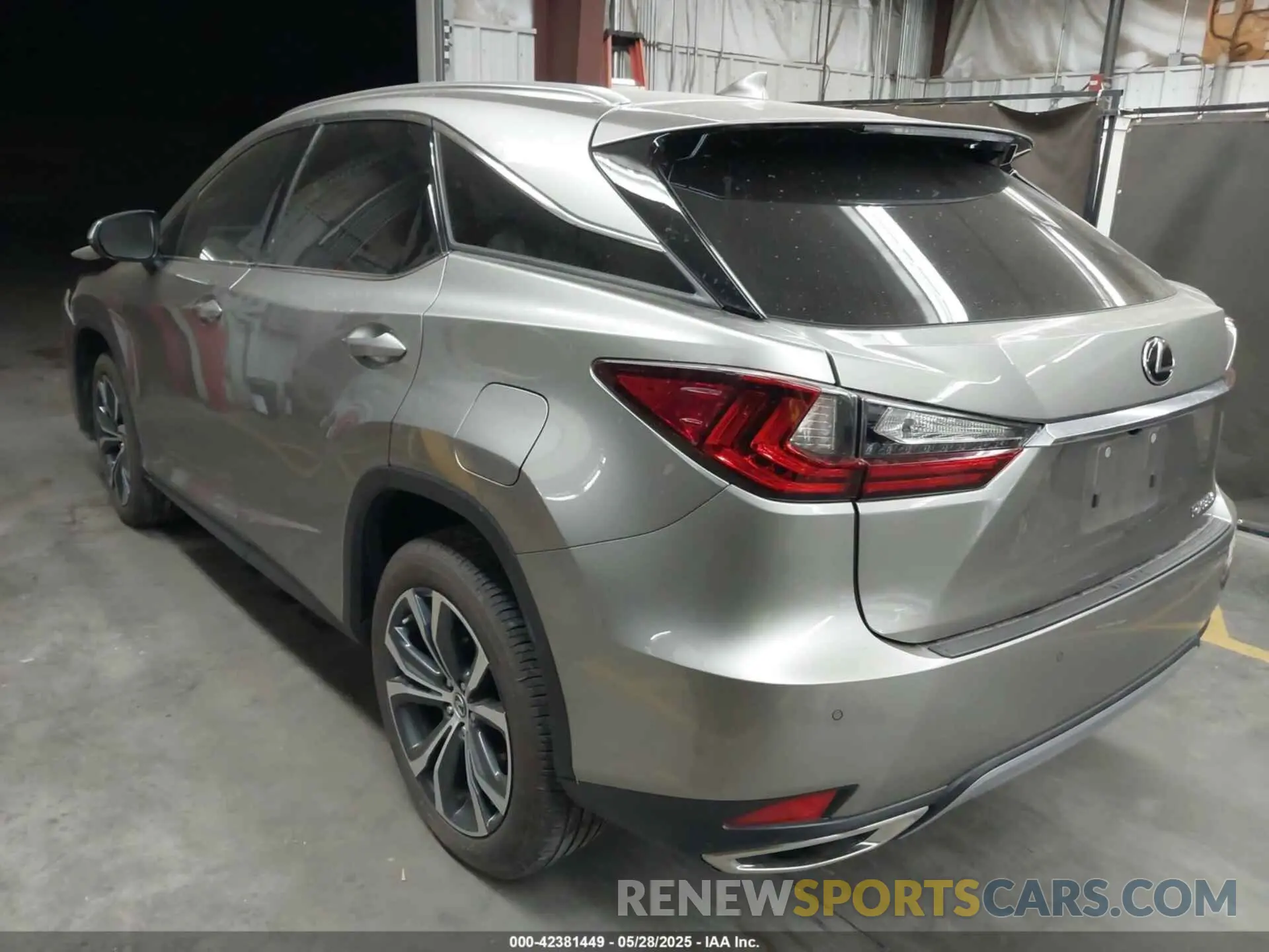 3 Photograph of a damaged car 2T2HZMDA9NC366292 LEXUS RX 350 2022