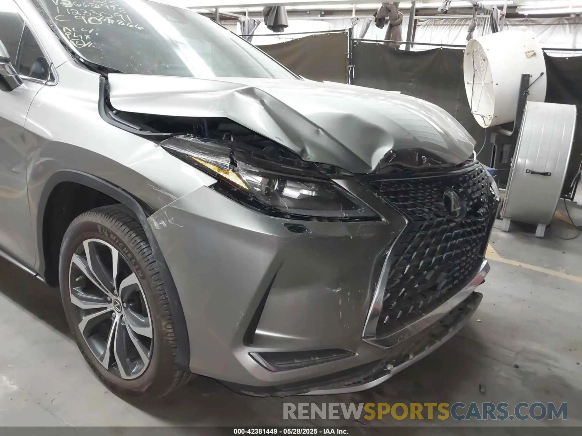 6 Photograph of a damaged car 2T2HZMDA9NC366292 LEXUS RX 350 2022