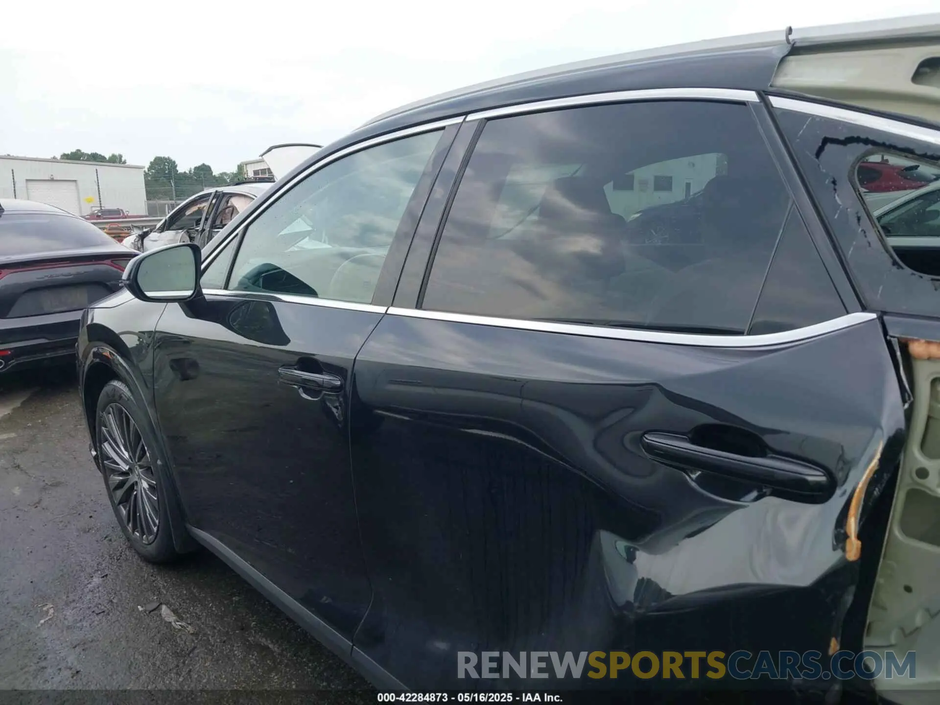 14 Photograph of a damaged car 2T2BAMBA6PC020672 LEXUS RX 350 2023