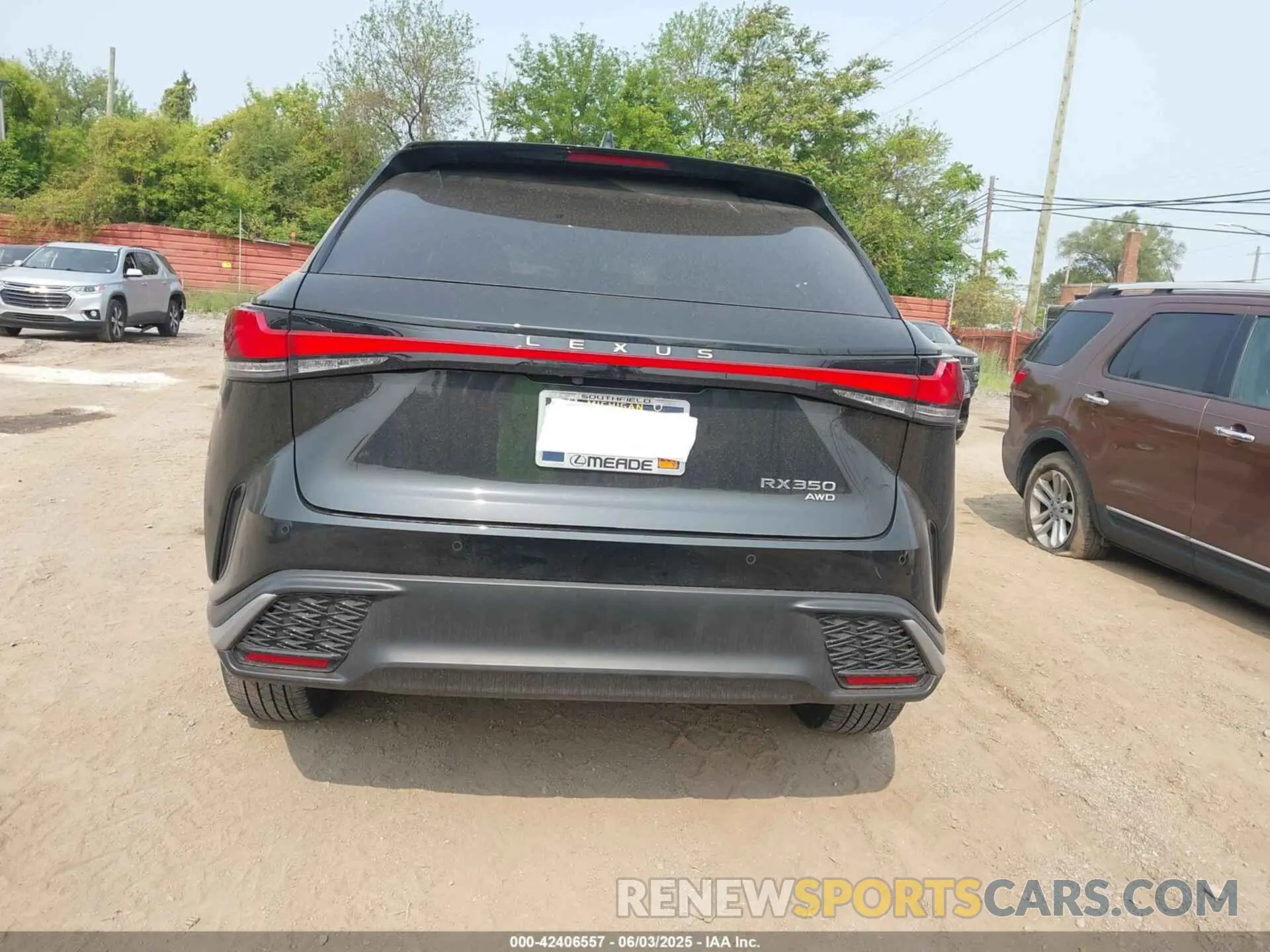 16 Photograph of a damaged car 2T2BAMCA3PC019333 LEXUS RX 350 2023