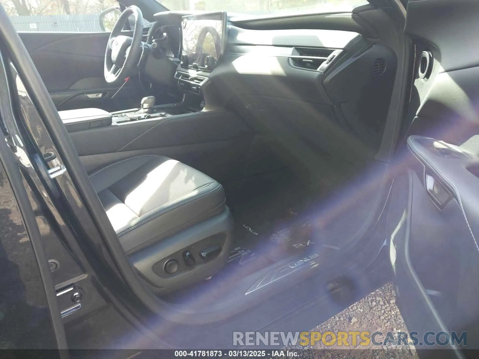5 Photograph of a damaged car 2T2BAMCA6RC079450 LEXUS RX 350 2024