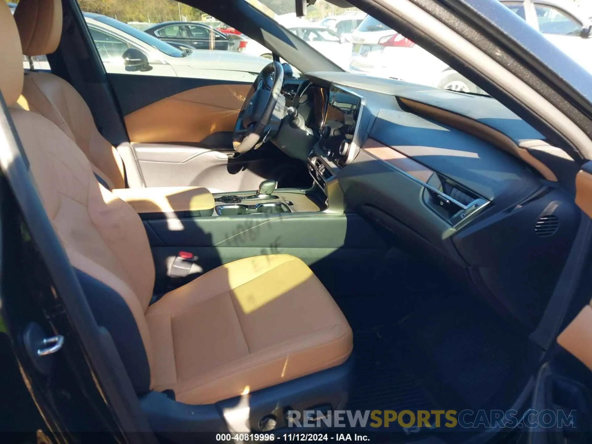 5 Photograph of a damaged car 2T2BAMCA7RC041998 LEXUS RX 350 2024