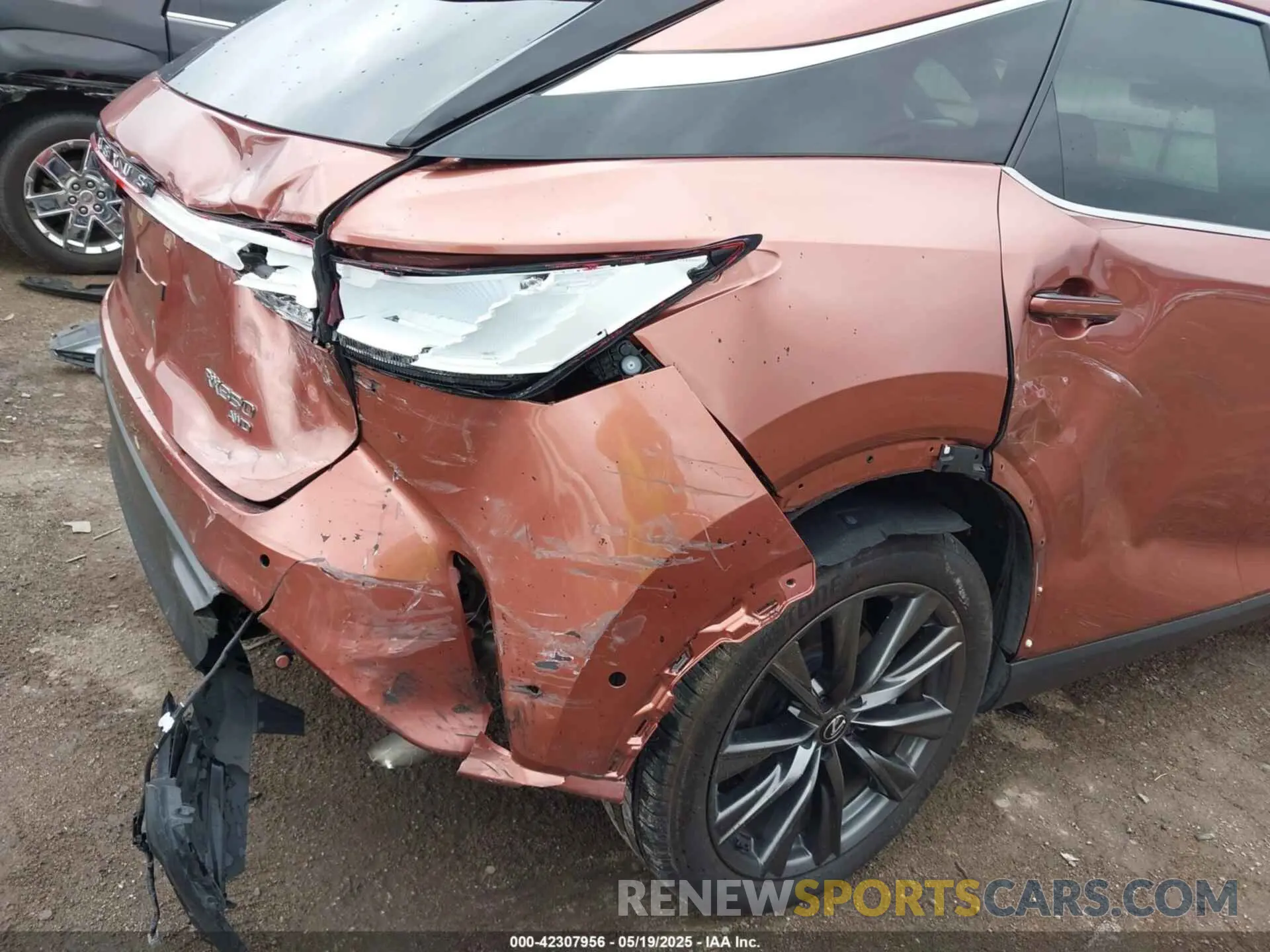18 Photograph of a damaged car 2T2BAMCA7RC054055 LEXUS RX 350 2024