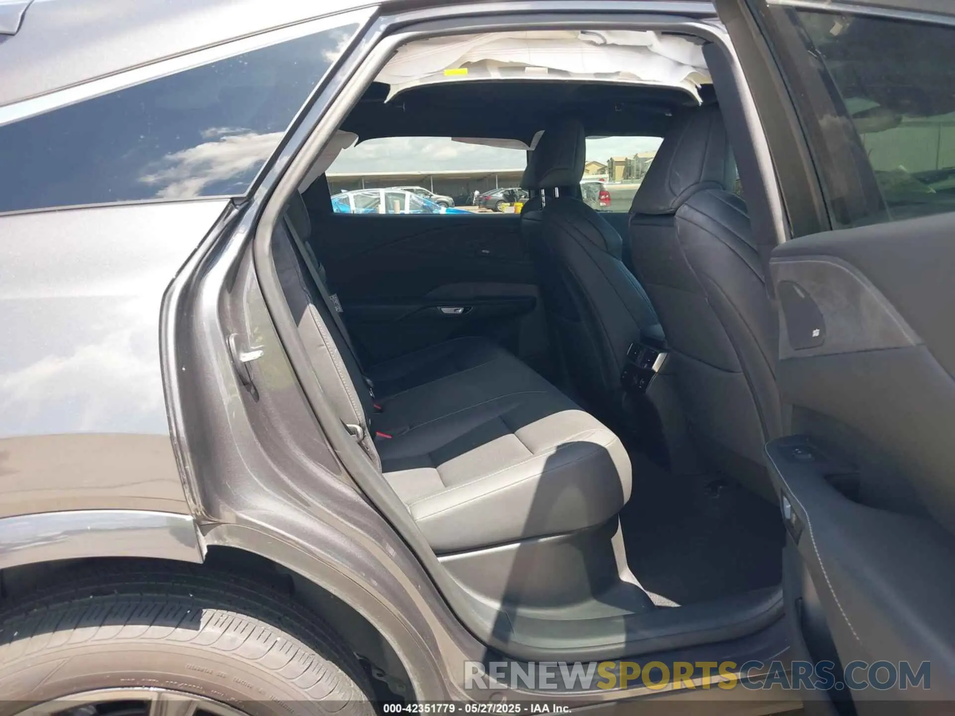 8 Photograph of a damaged car 2T2BAMCA7RC056226 LEXUS RX 350 2024