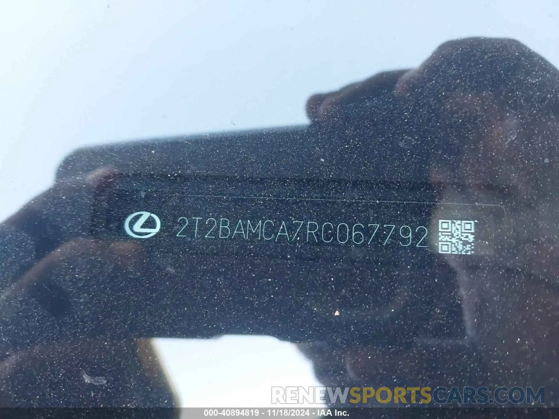 17 Photograph of a damaged car 2T2BAMCA7RC067792 LEXUS RX 350 2024