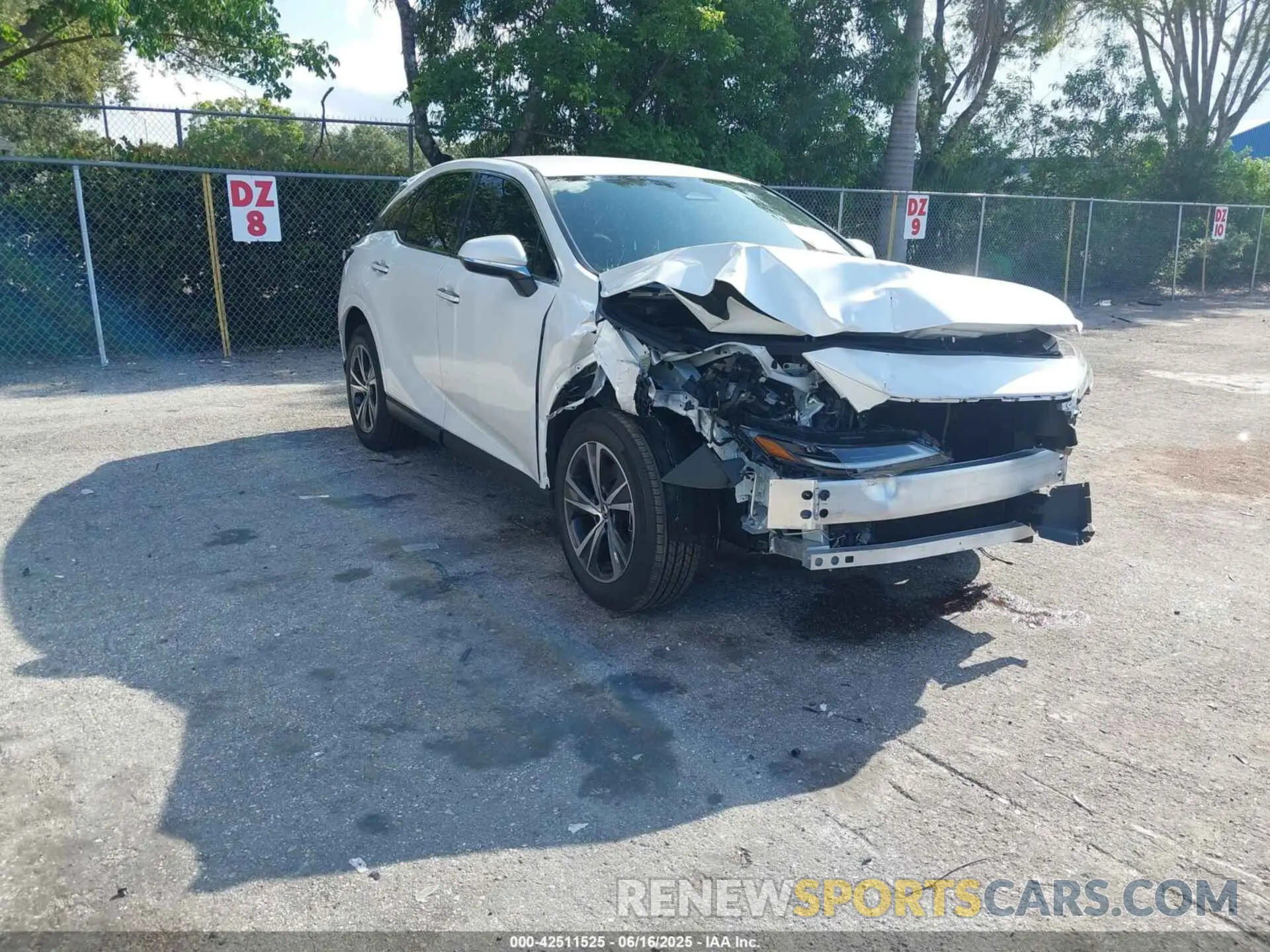 1 Photograph of a damaged car 2T2BAMBA6SC053549 LEXUS RX 350 2025