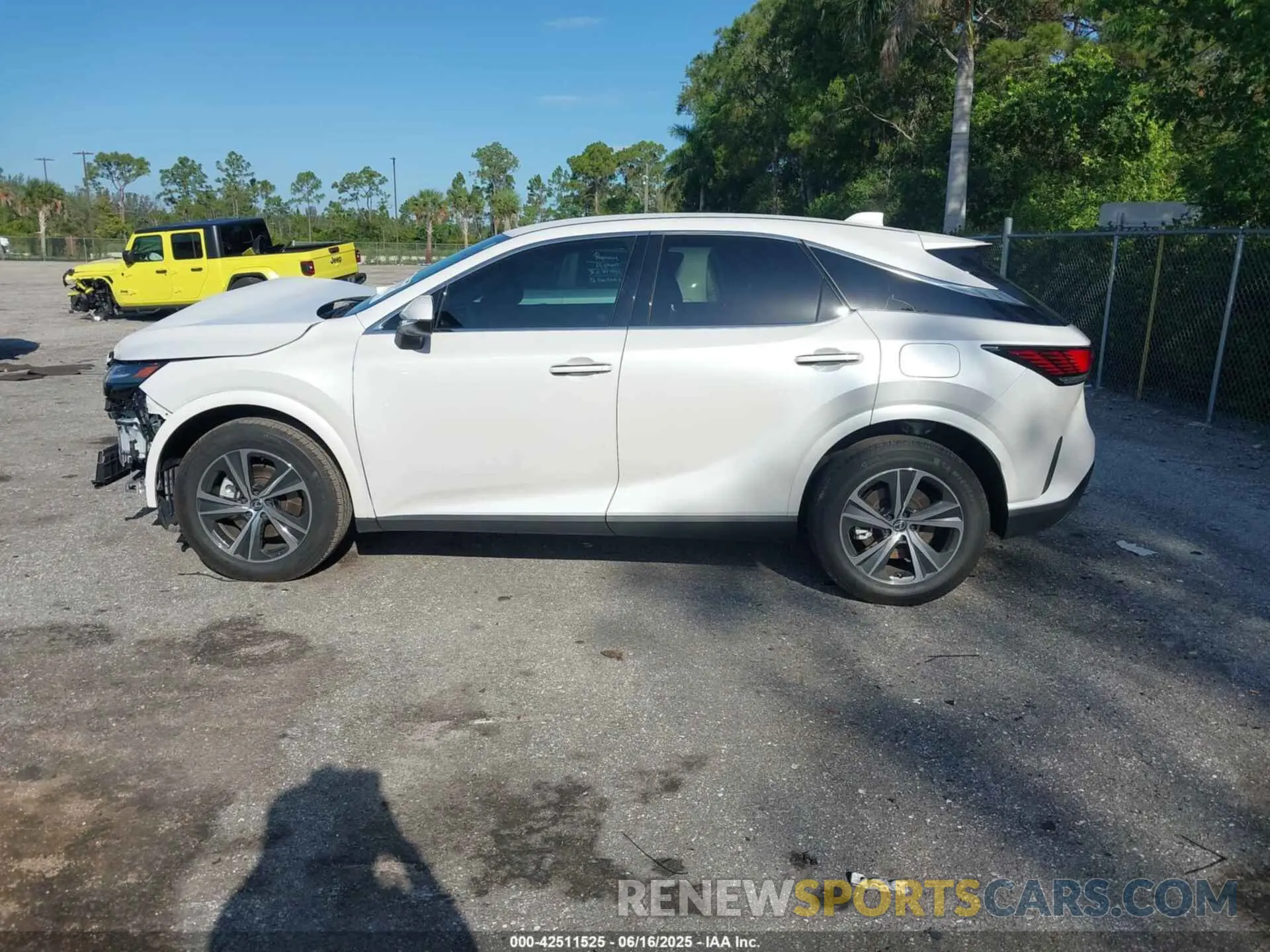 15 Photograph of a damaged car 2T2BAMBA6SC053549 LEXUS RX 350 2025