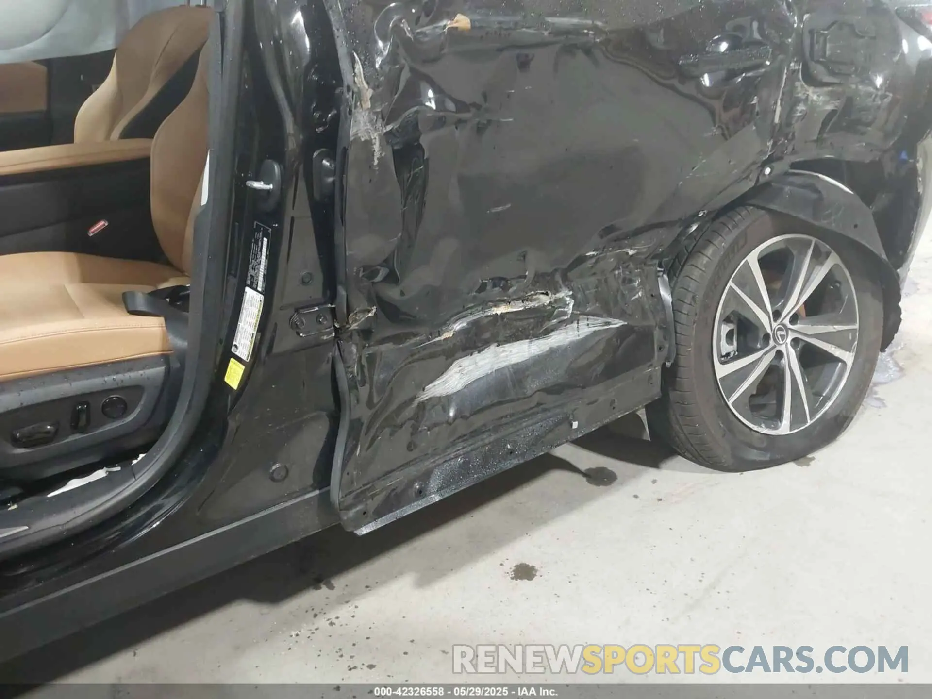 17 Photograph of a damaged car 2T2BAMCA6SC095265 LEXUS RX 350 2025