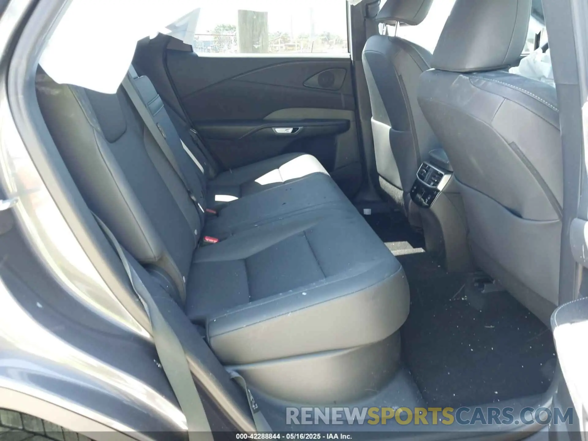 8 Photograph of a damaged car JTJCHMAA3S2022146 LEXUS RX 350 2025