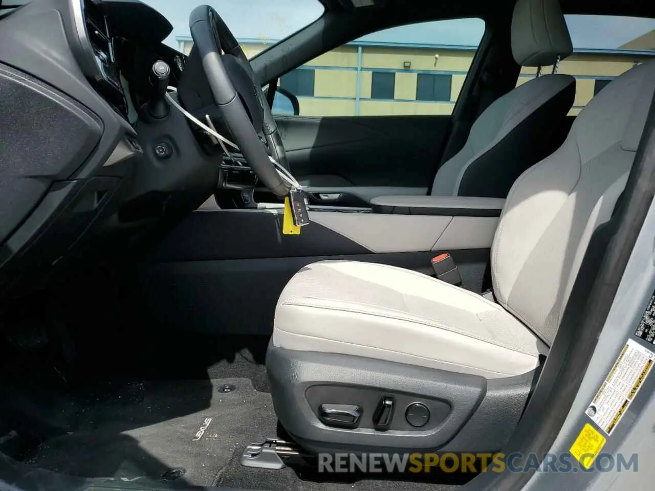 7 Photograph of a damaged car JTJCHMAA3R2014204 LEXUS RX 350 PRE 2024