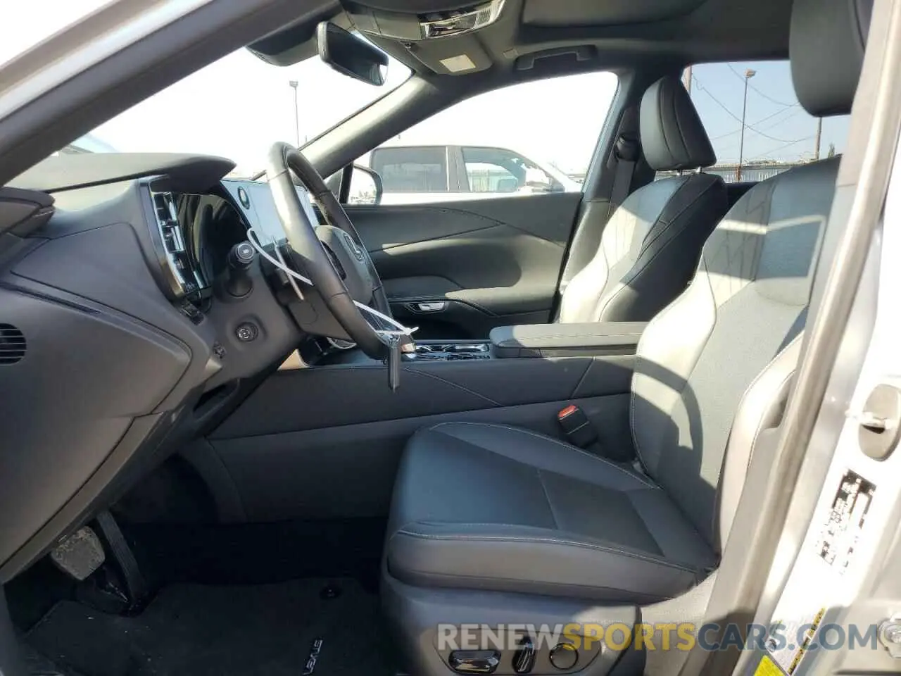 7 Photograph of a damaged car JTJCHMAA4R2017497 LEXUS RX 350 PRE 2024