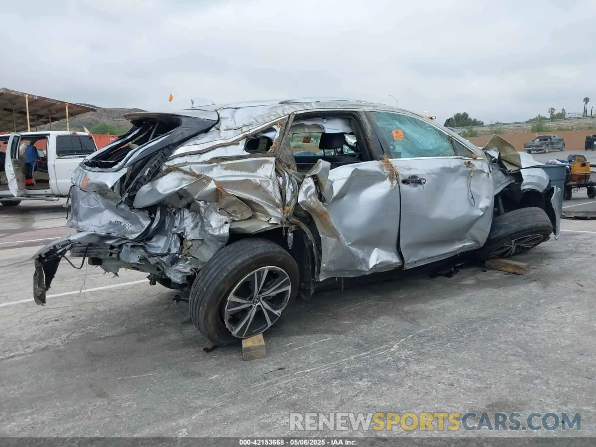 6 Photograph of a damaged car 2T2BBMCA1PC011986 LEXUS RX 350H 2023