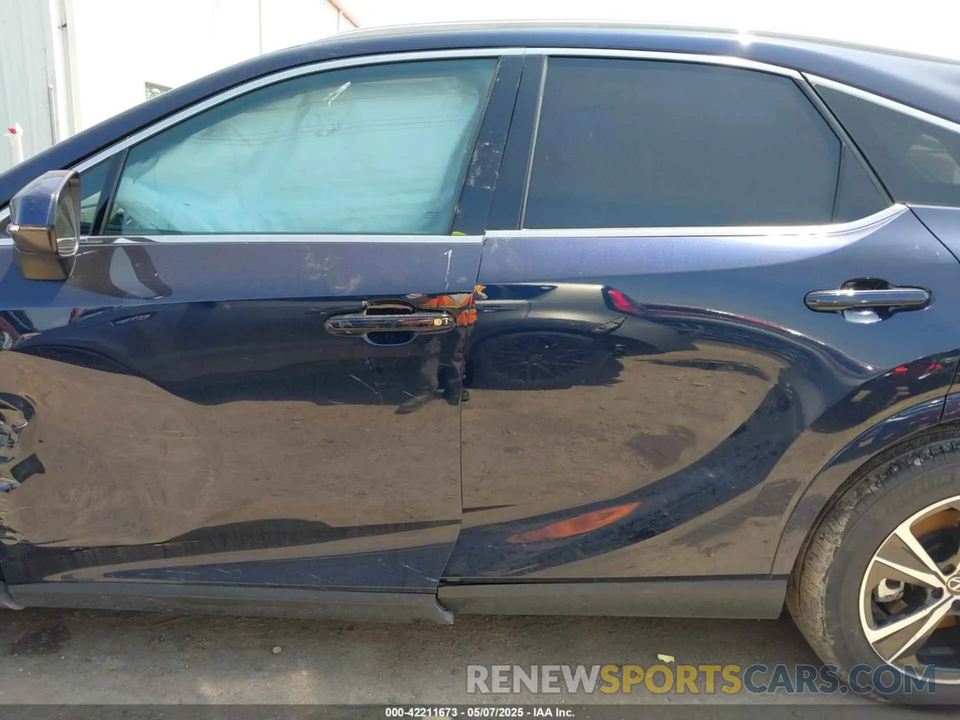 14 Photograph of a damaged car 2T2BBMCA2RC027049 LEXUS RX 350H 2024