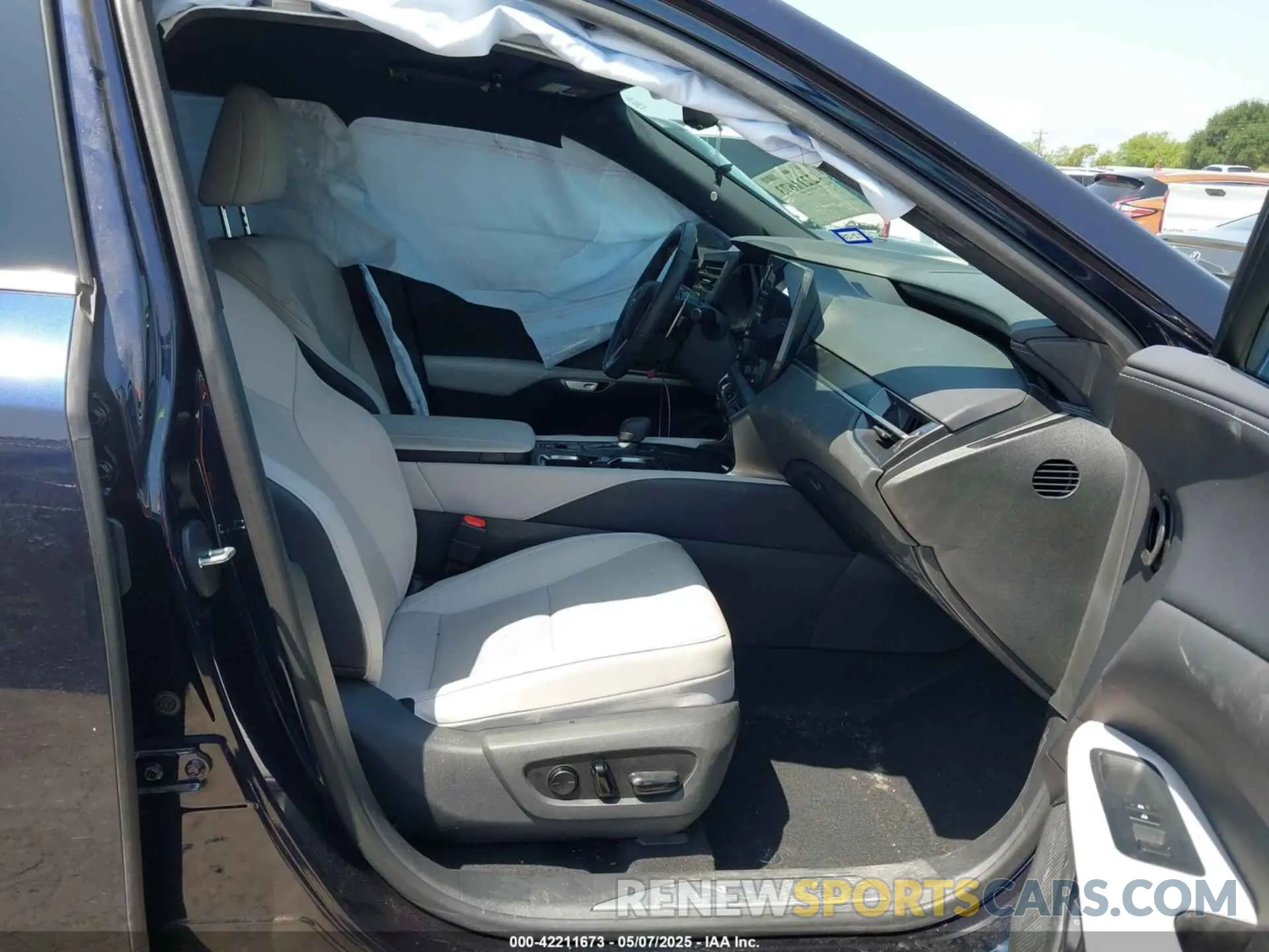 5 Photograph of a damaged car 2T2BBMCA2RC027049 LEXUS RX 350H 2024