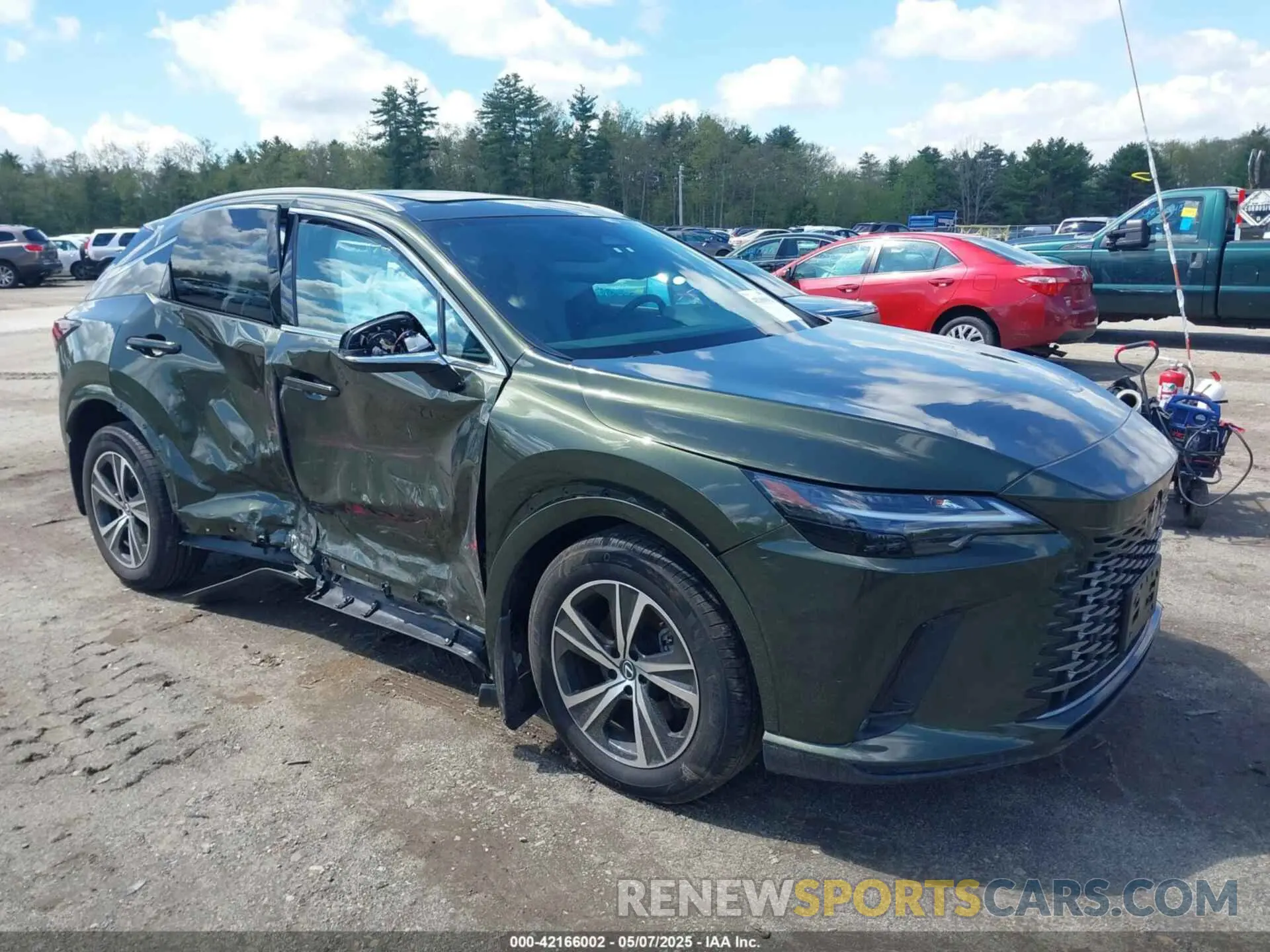 1 Photograph of a damaged car 2T2BBMCA2RC042215 LEXUS RX 350H 2024