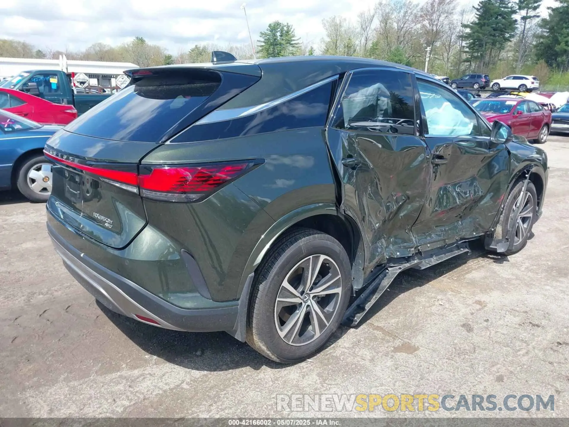 4 Photograph of a damaged car 2T2BBMCA2RC042215 LEXUS RX 350H 2024