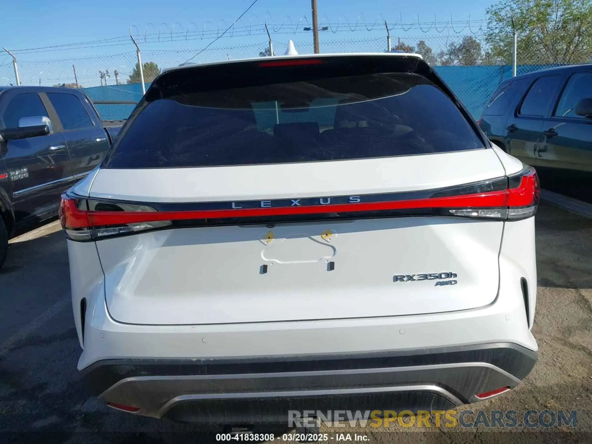 17 Photograph of a damaged car 2T2BBMCA4RC025397 LEXUS RX 350H 2024