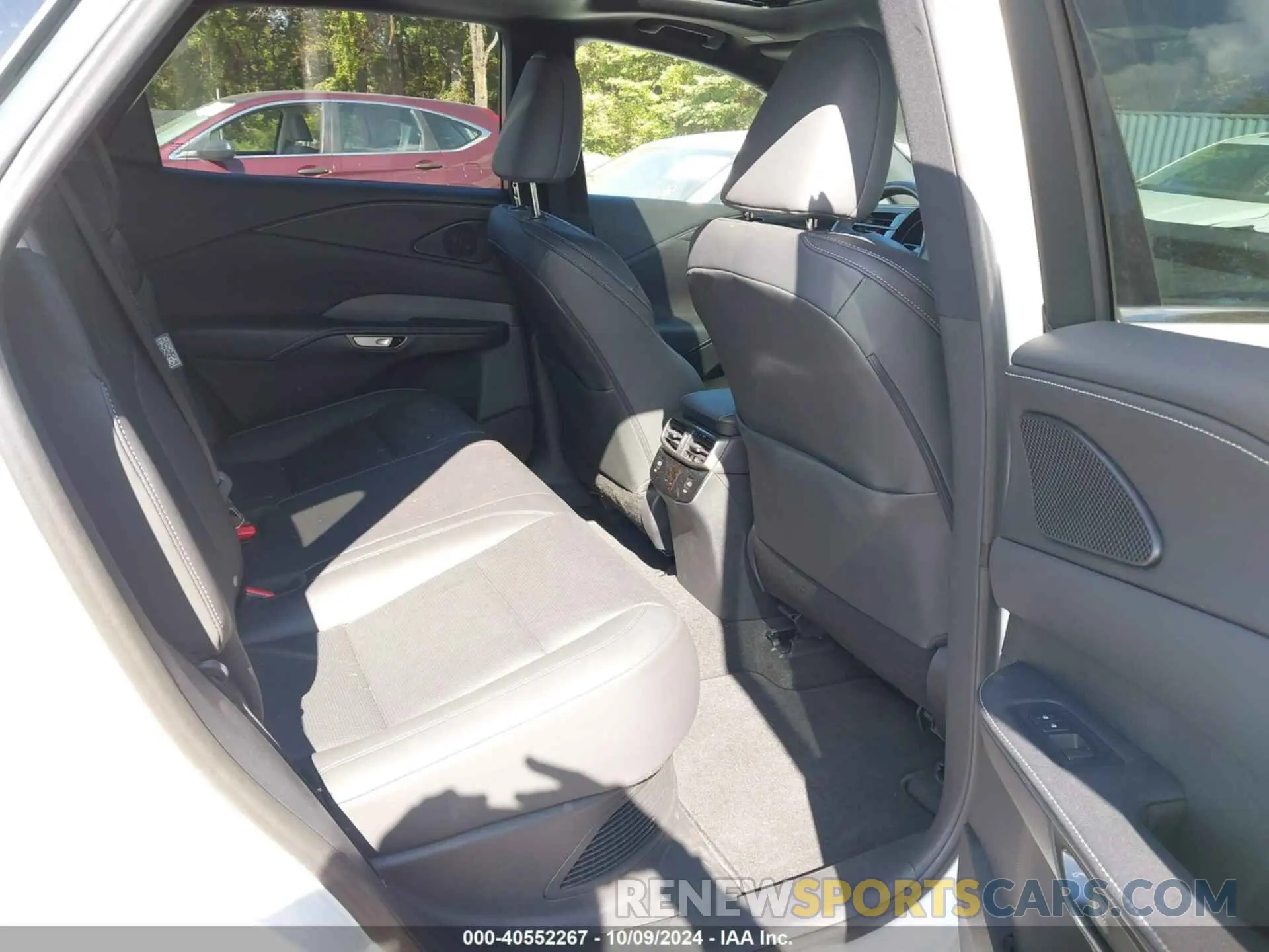 8 Photograph of a damaged car 2T2BBMCA8RC026648 LEXUS RX 350H 2024