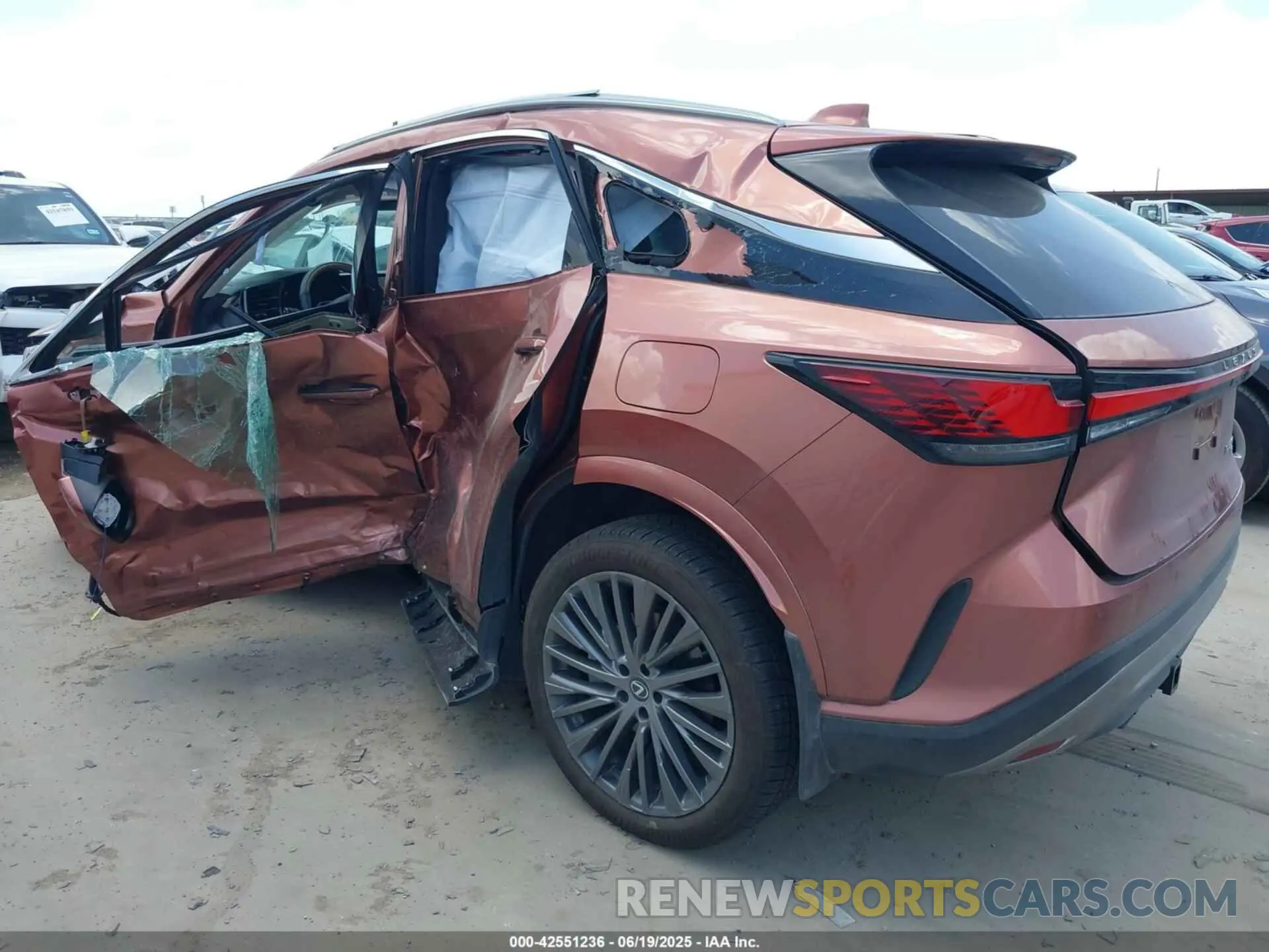 3 Photograph of a damaged car 2T2BBMCAXRC054497 LEXUS RX 350H 2024