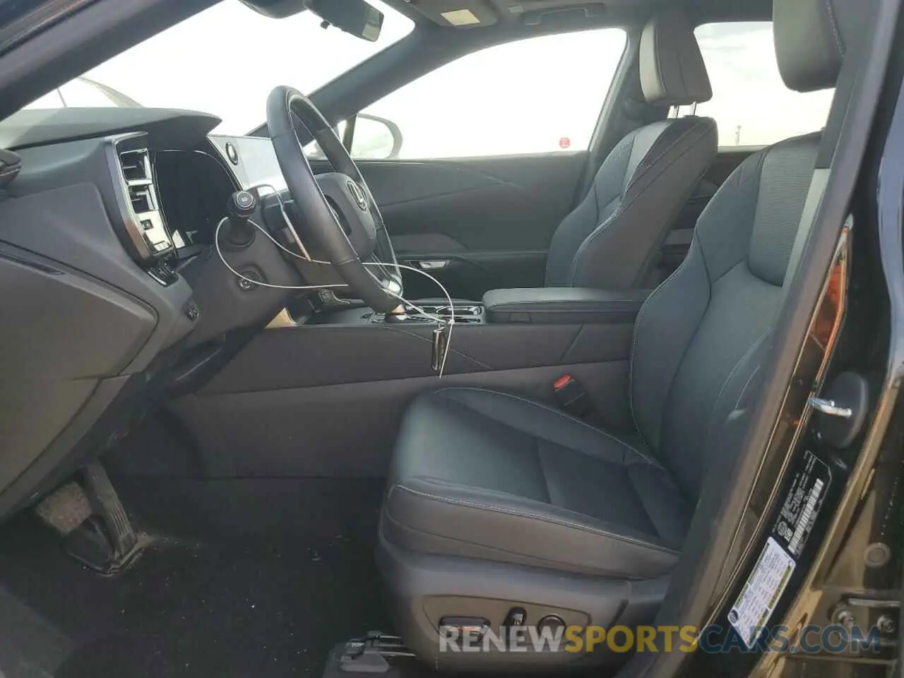 7 Photograph of a damaged car 2T2BBMCA1RC027303 LEXUS RX 350H BA 2024