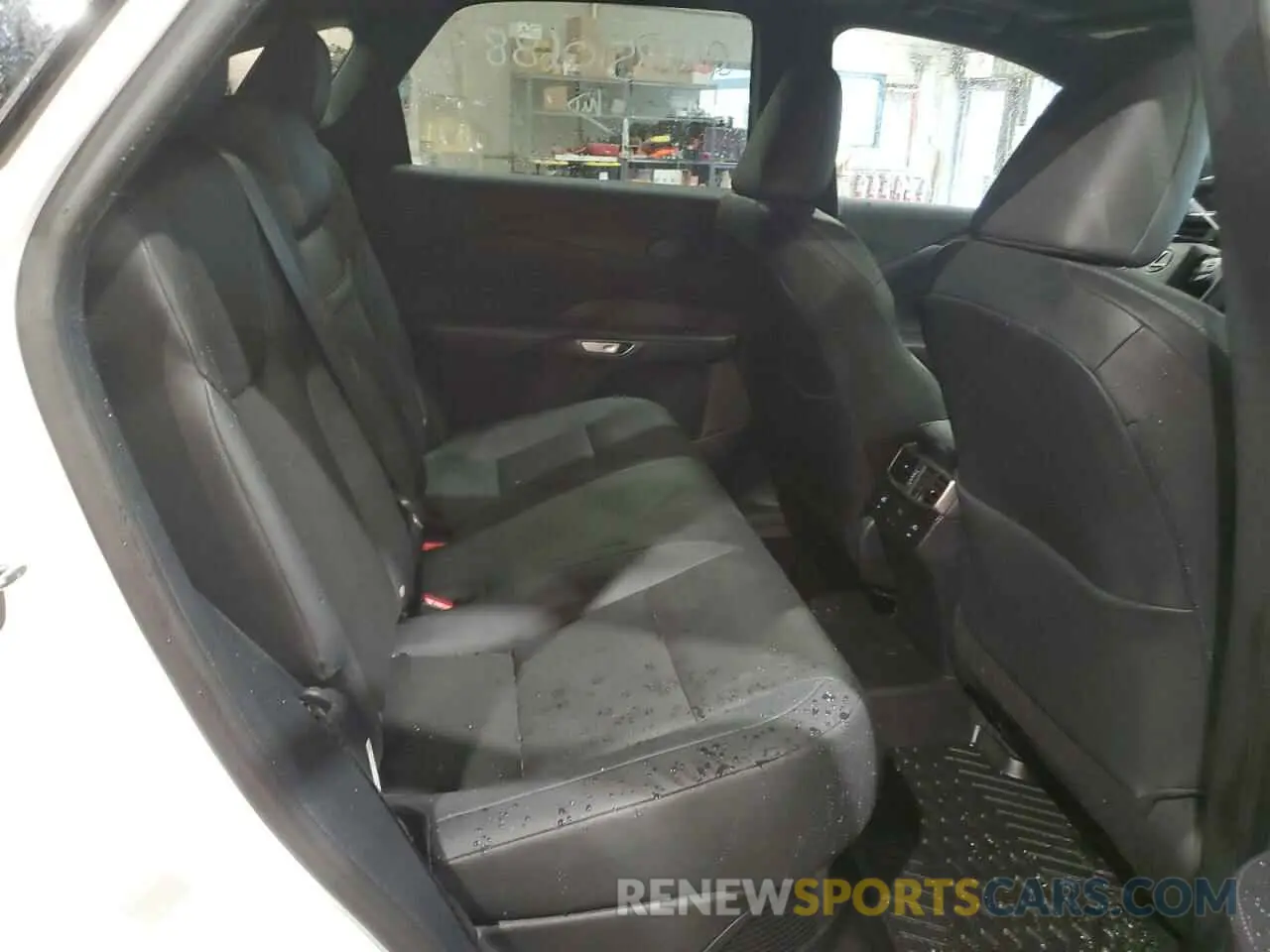 10 Photograph of a damaged car 2T2BBMCA8RC039156 LEXUS RX 350H BA 2024