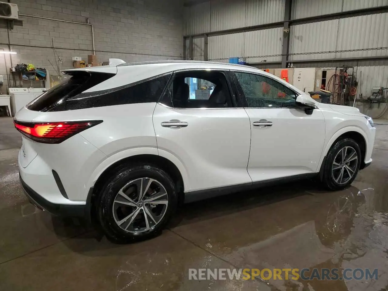 3 Photograph of a damaged car 2T2BBMCA8RC039156 LEXUS RX 350H BA 2024